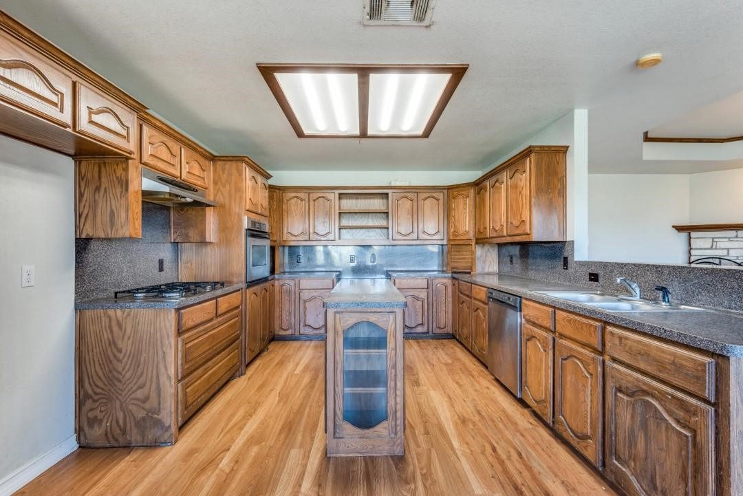 2072 Marshall Road, Waxahachie, TX, 75167