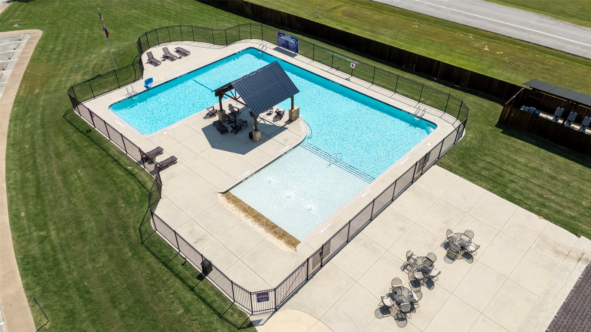 585 Imagine Drive, Lindale, TX, 75771