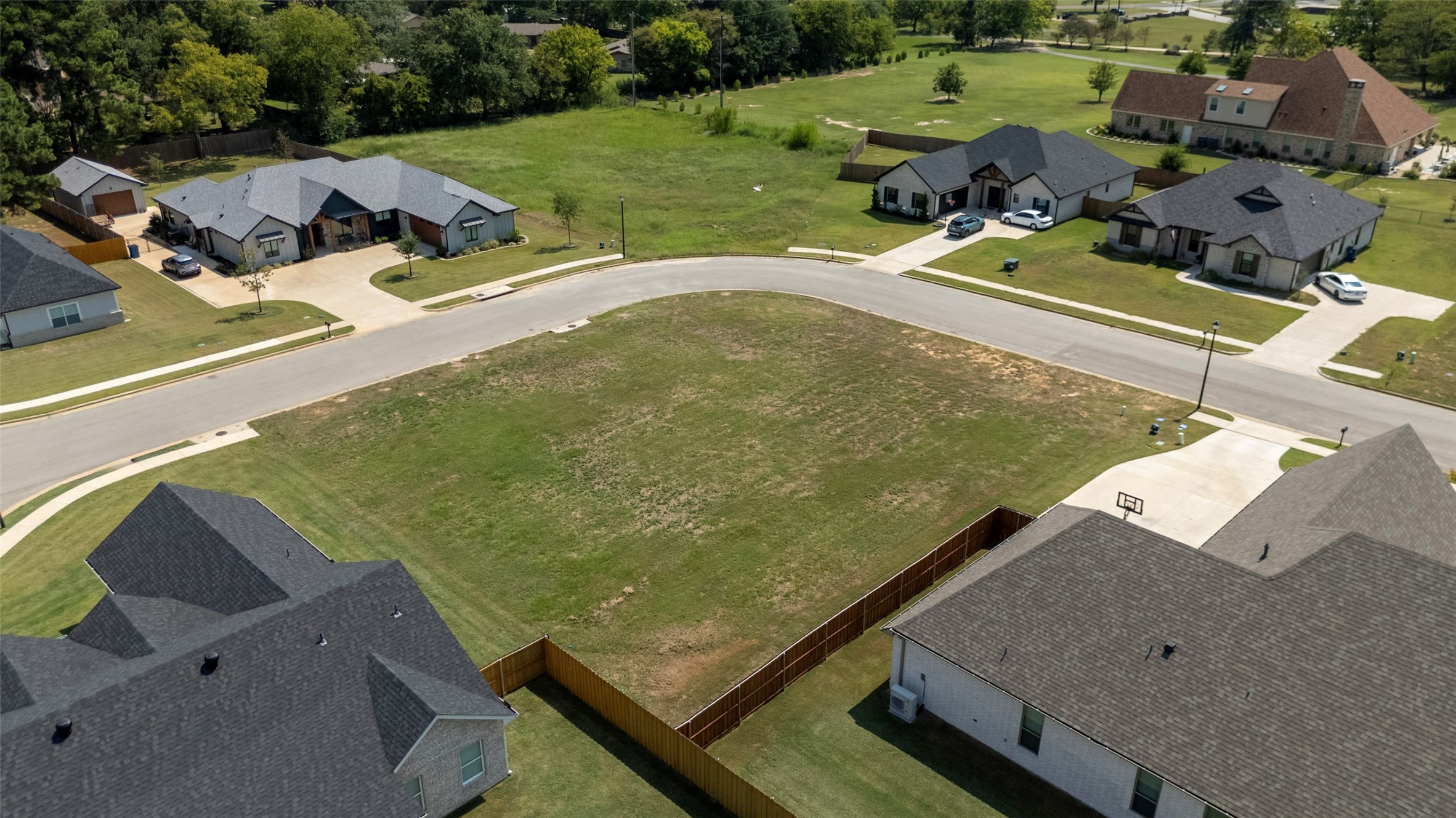 585 Imagine Drive, Lindale, TX, 75771