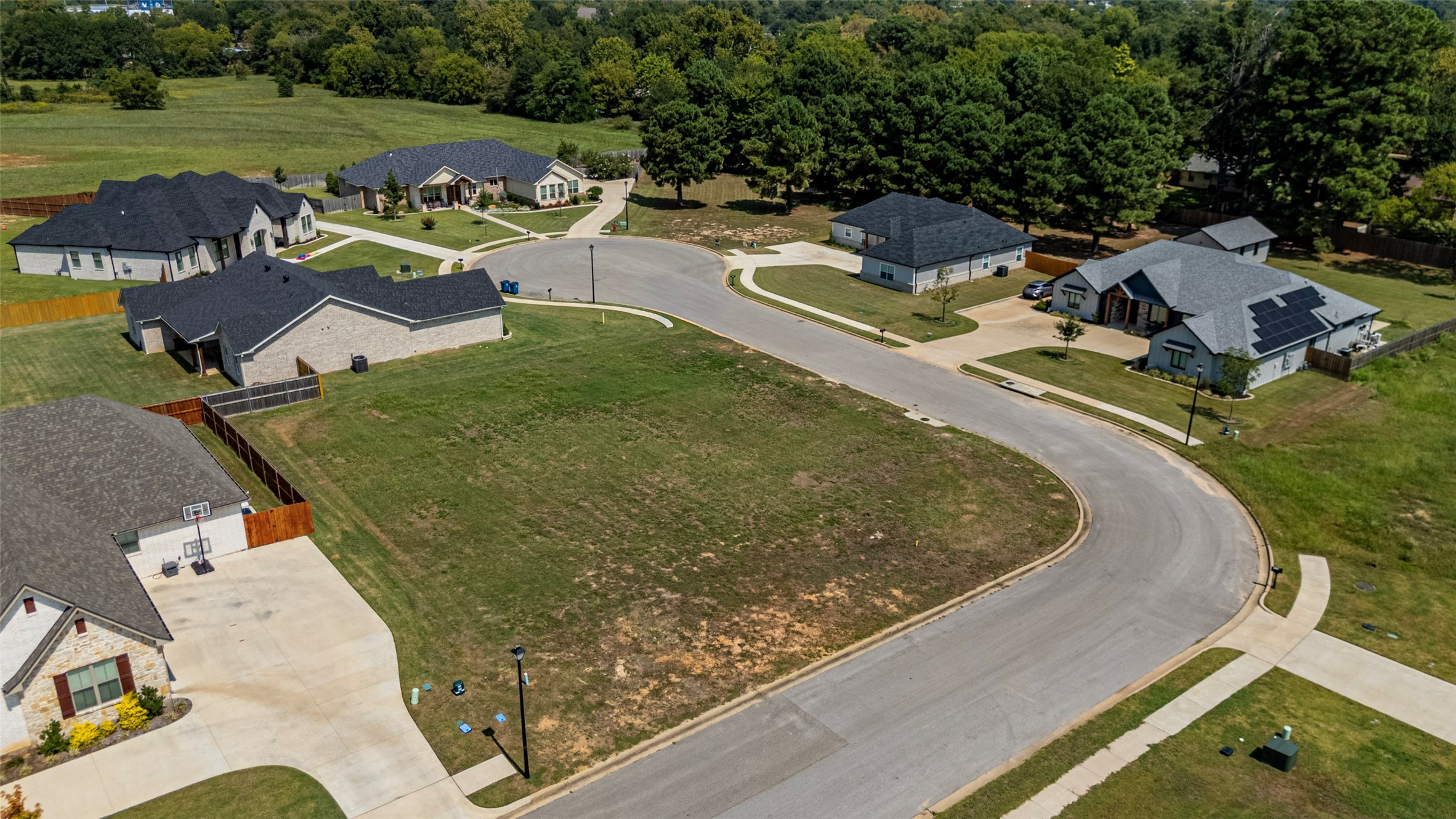 585 Imagine Drive, Lindale, TX, 75771