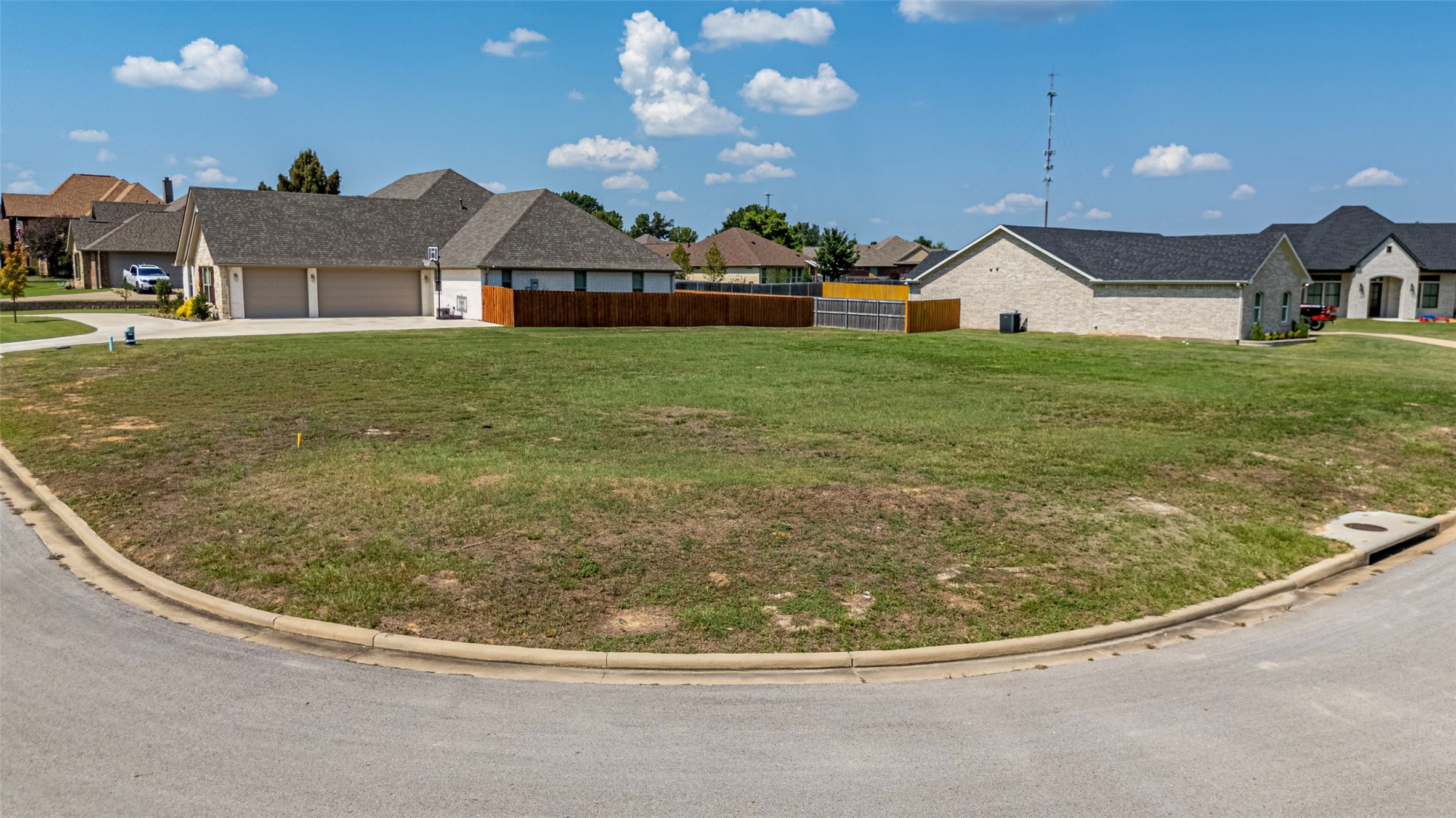 585 Imagine Drive, Lindale, TX, 75771