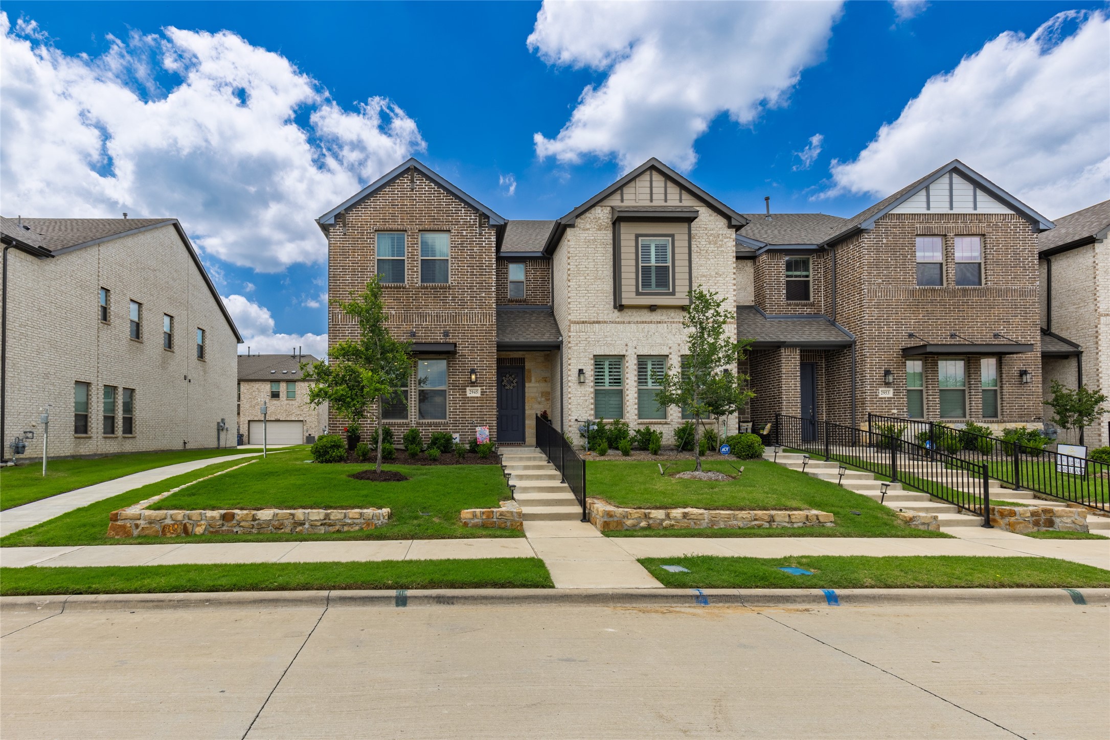 Property photo 03 of 2945 Alto Drive, Sachse, TX 75048 | MLS #21231236