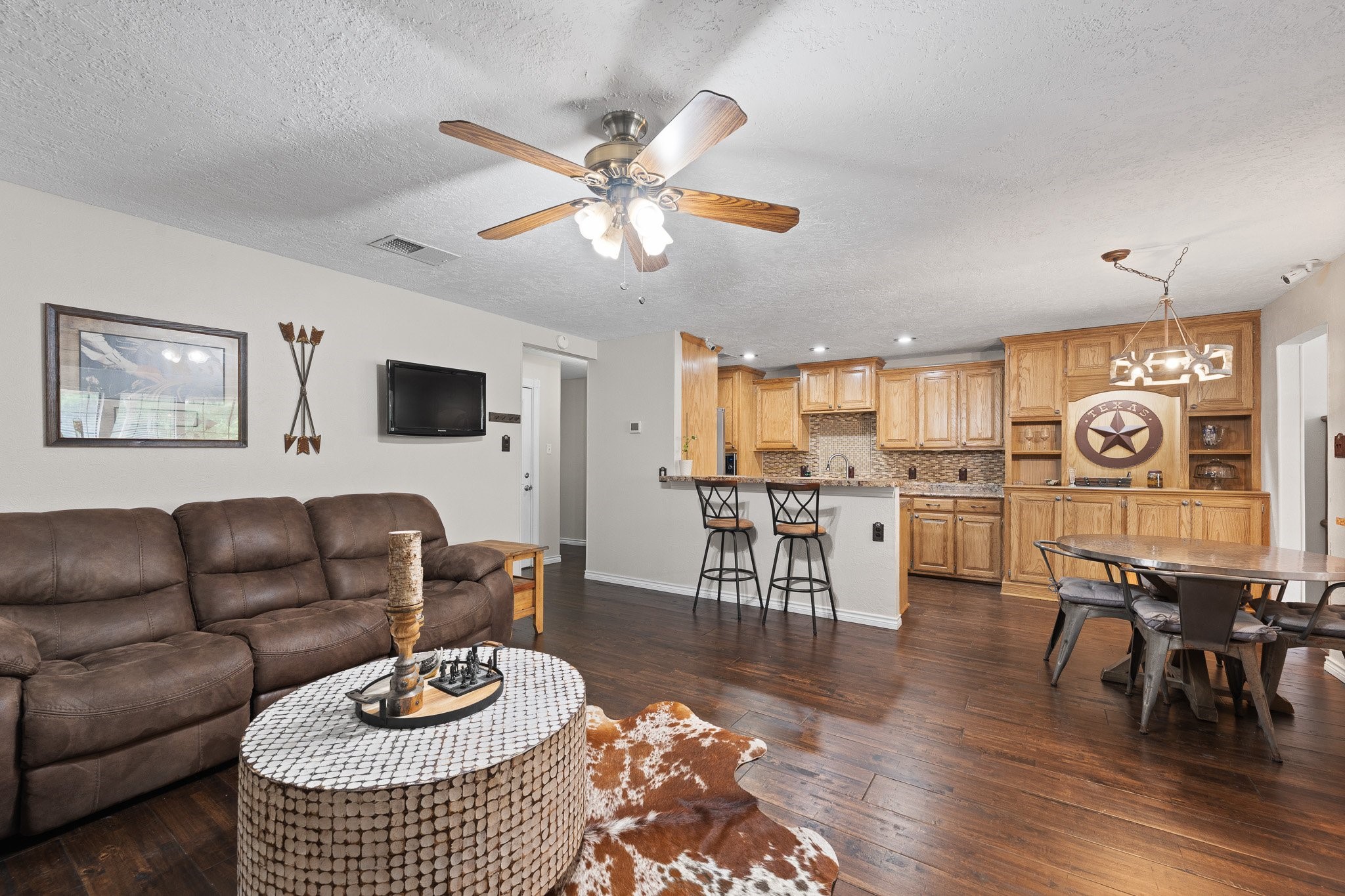 605 Owens Drive, Crowley, TX, 76036