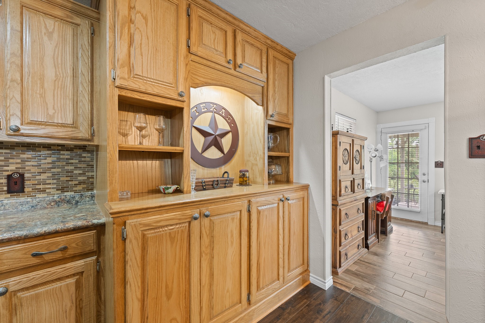 605 Owens Drive, Crowley, TX, 76036