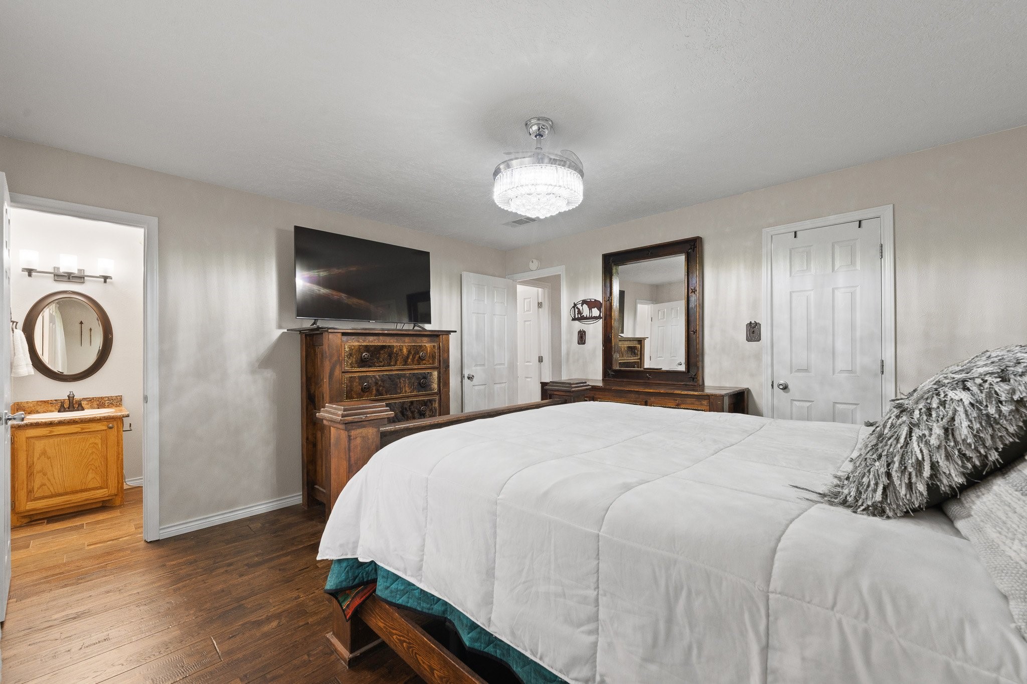 605 Owens Drive, Crowley, TX, 76036