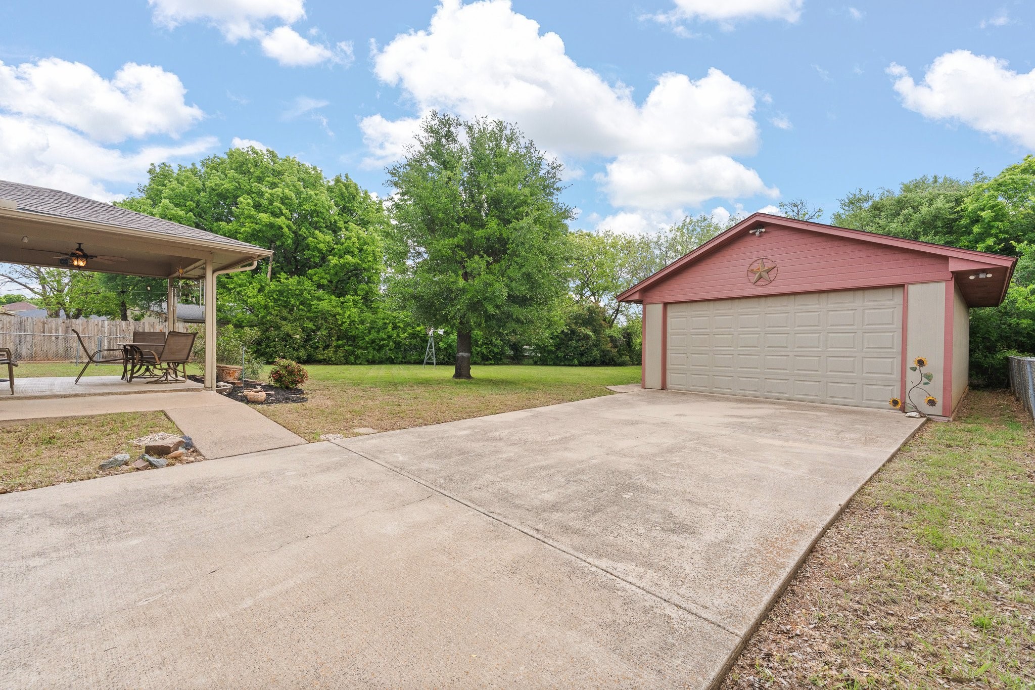 605 Owens Drive, Crowley, TX, 76036