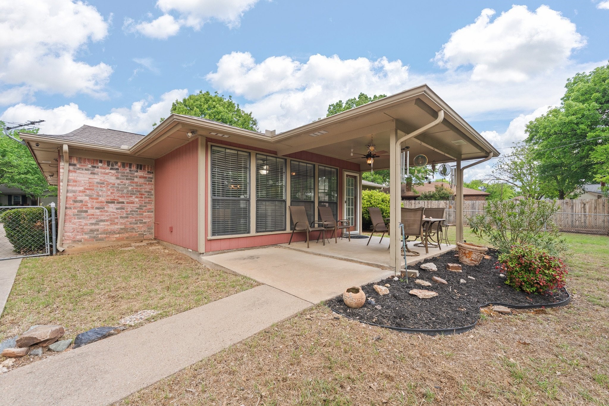 605 Owens Drive, Crowley, TX, 76036