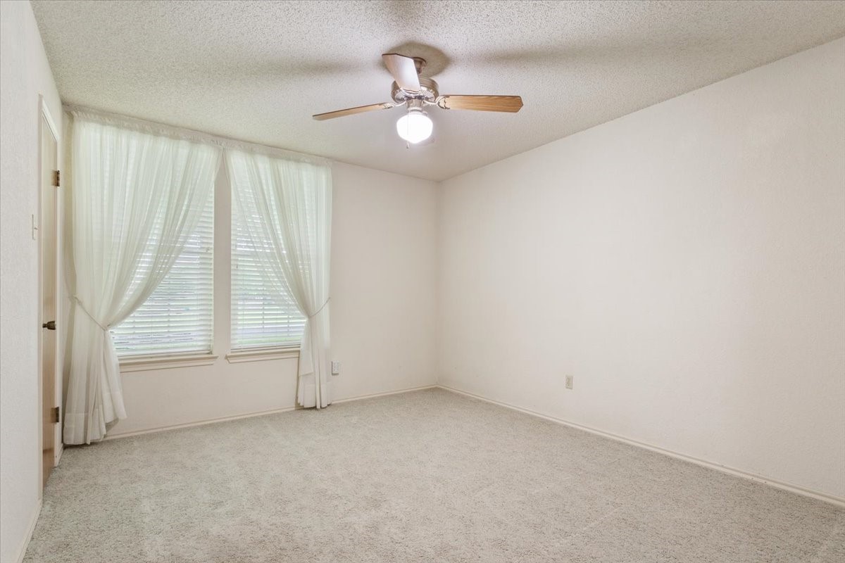 512 Dal Paso Drive, Robinson, TX, 76706