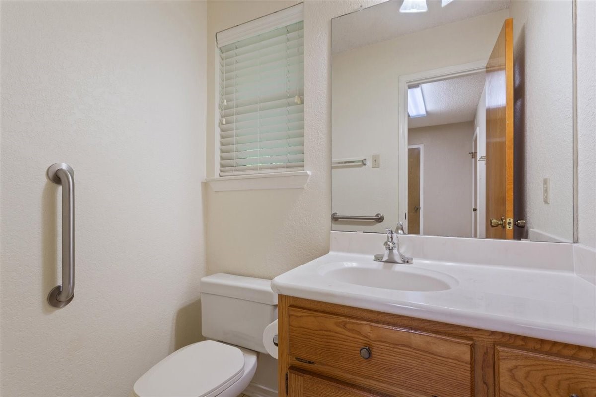 512 Dal Paso Drive, Robinson, TX, 76706