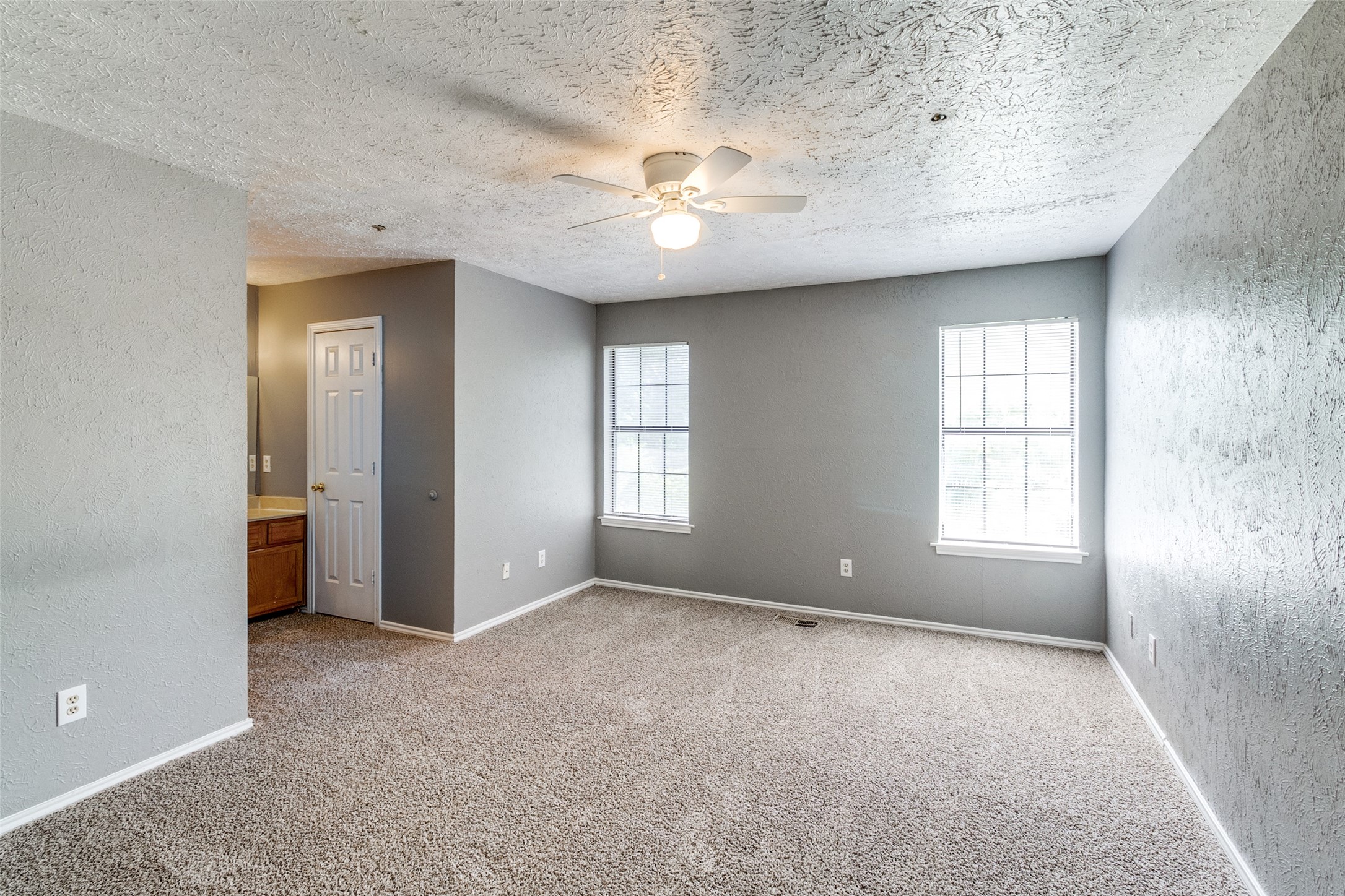 2354 Little Pocket Road UNIT&nbsp;B, Dallas, TX, 75228