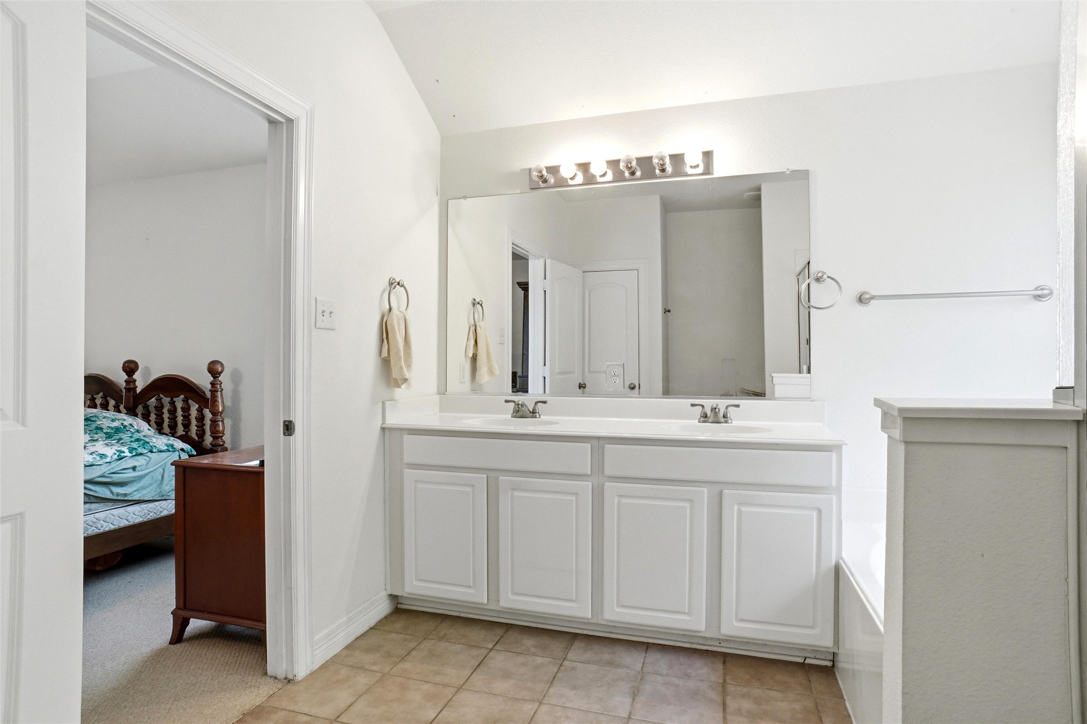 1904 Fairmount Park Drive, Denton, TX, 76210
