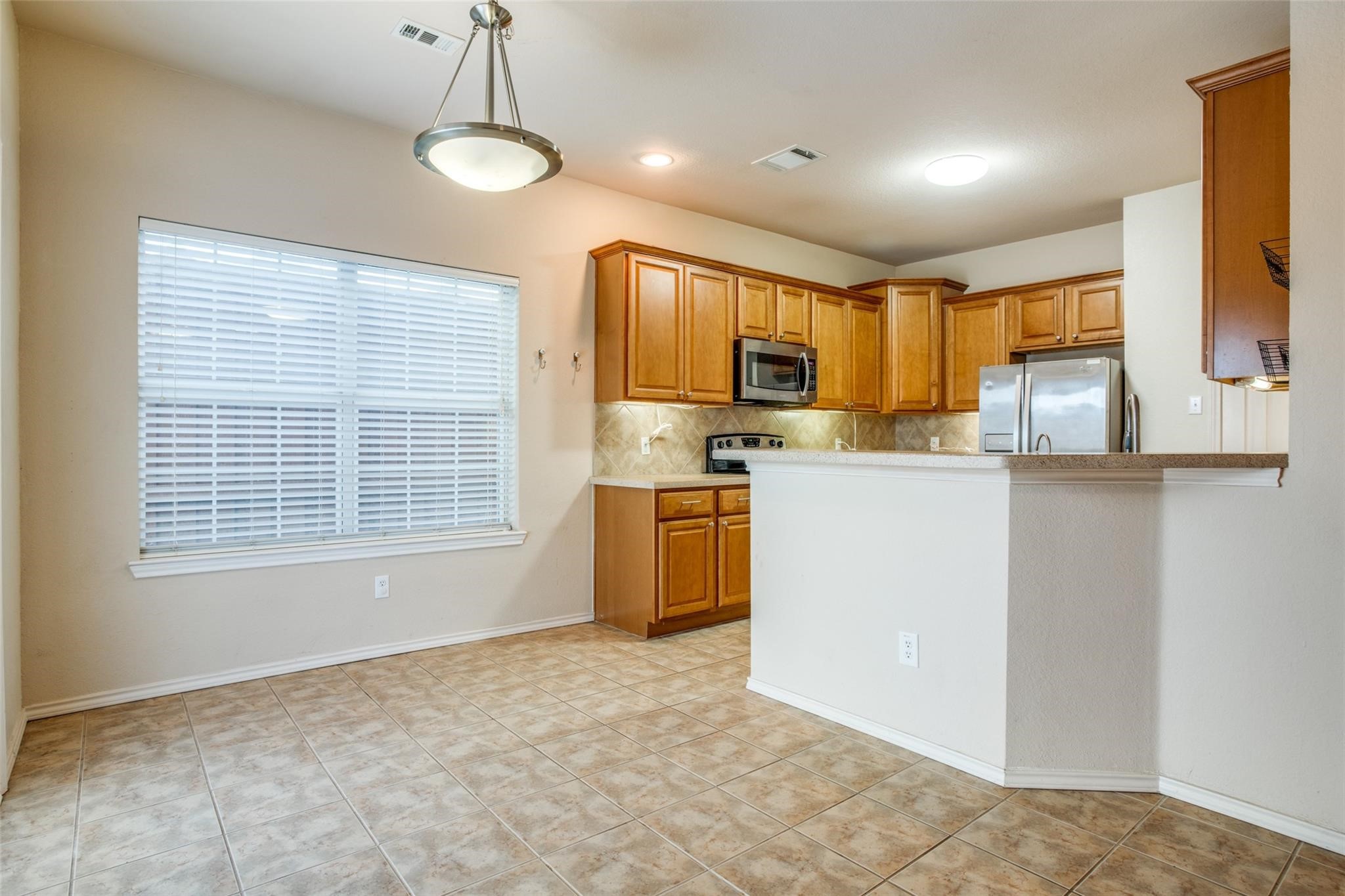 187 Castleridge Drive UNIT&nbsp;B, Little Elm, TX, 75068