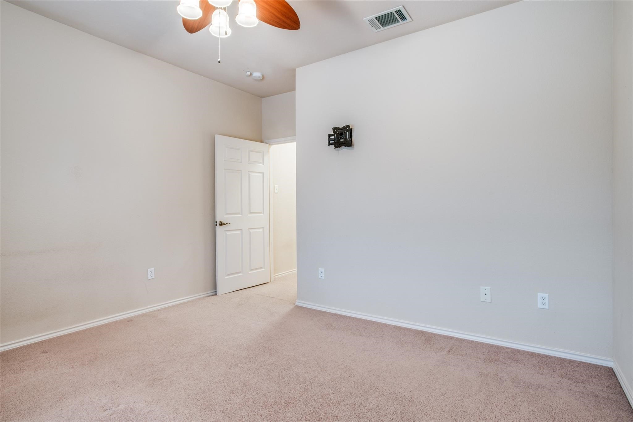 187 Castleridge Drive UNIT&nbsp;B, Little Elm, TX, 75068