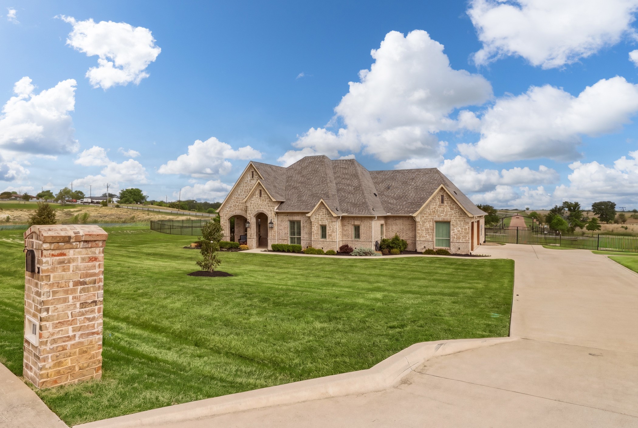 108 Bearclaw Circle, Aledo, TX, 76008