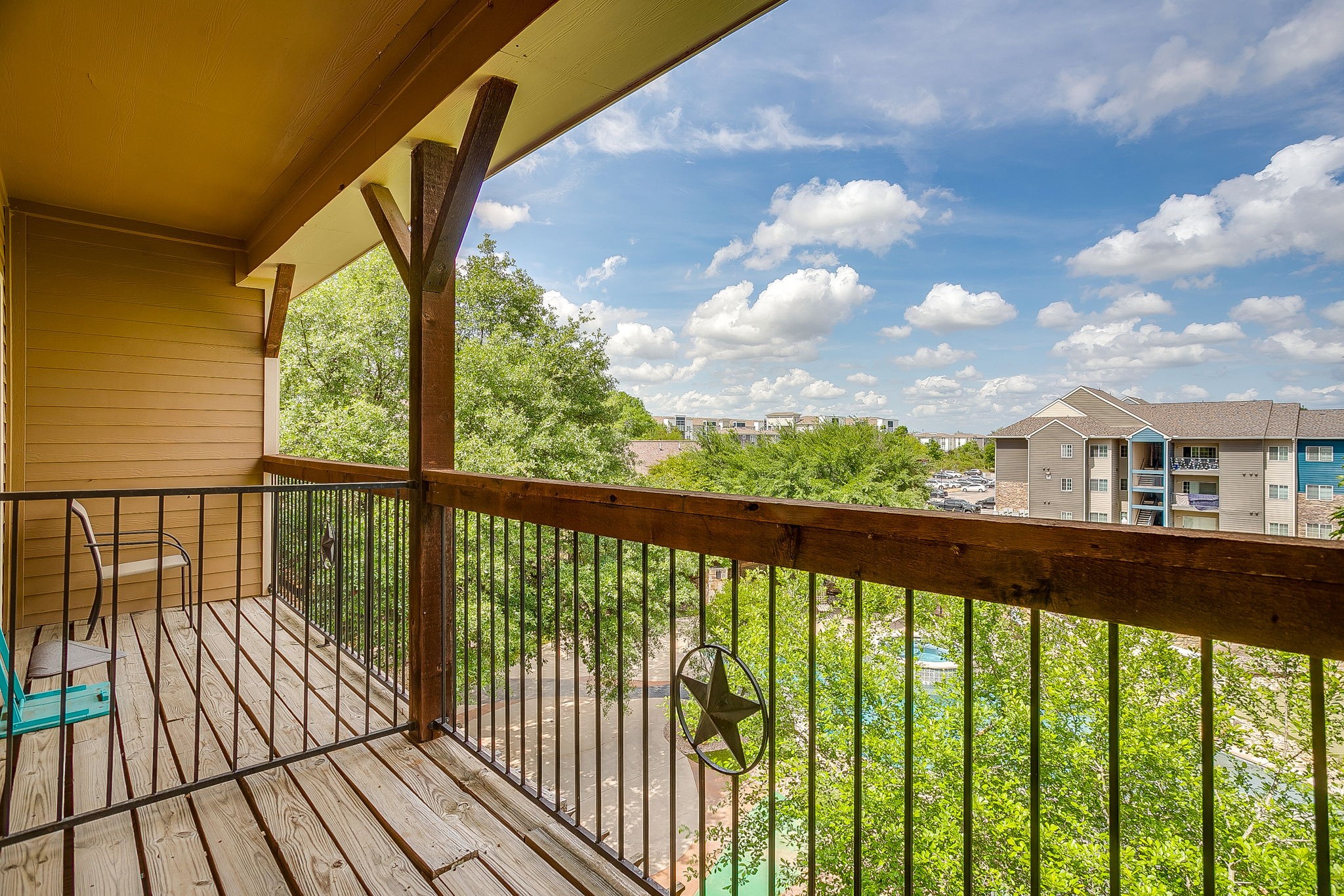 2410 S 2nd Street, Waco, TX, 76706