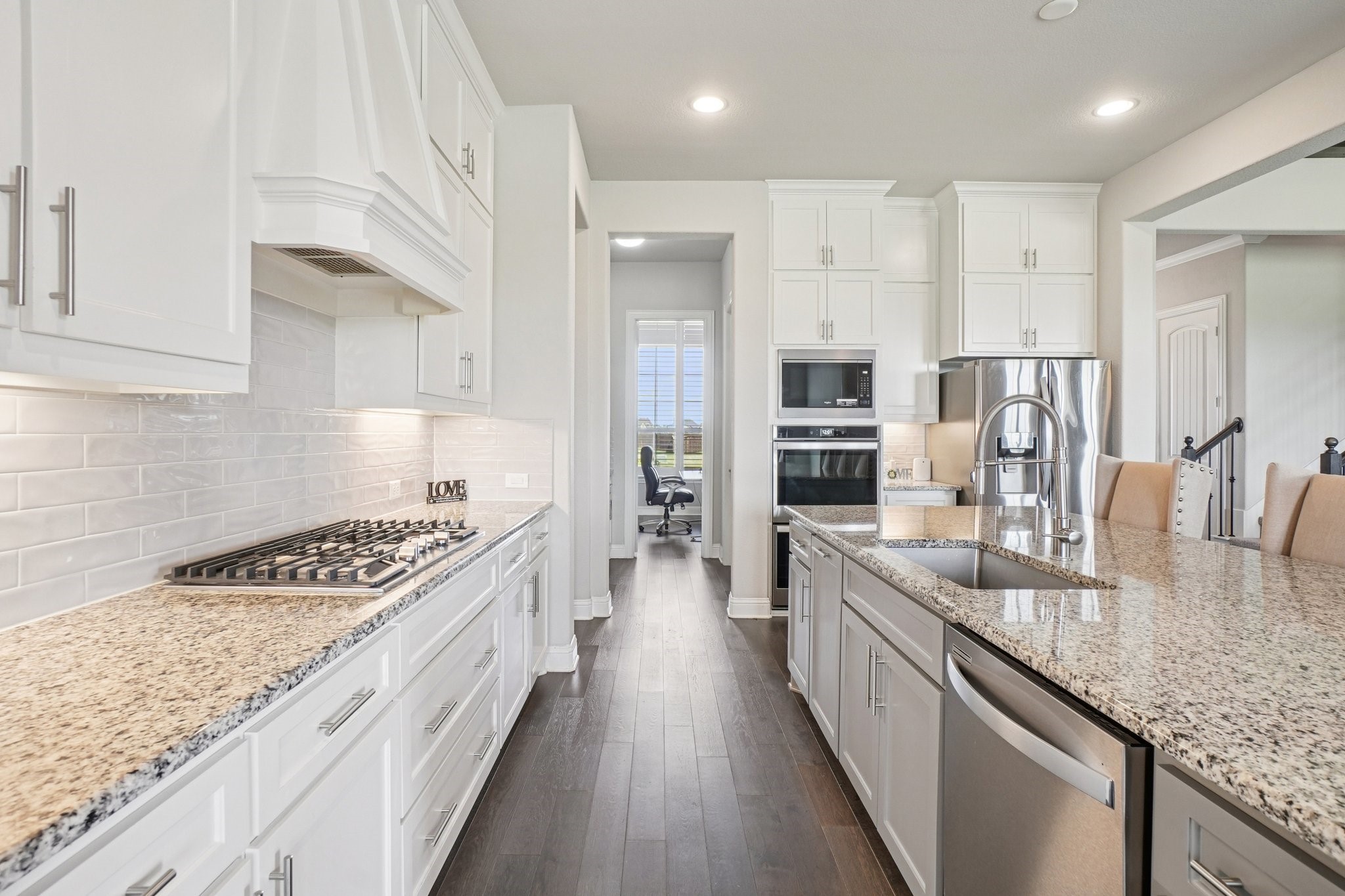 8230 Palmer Lane, Waxahachie, TX, 75167