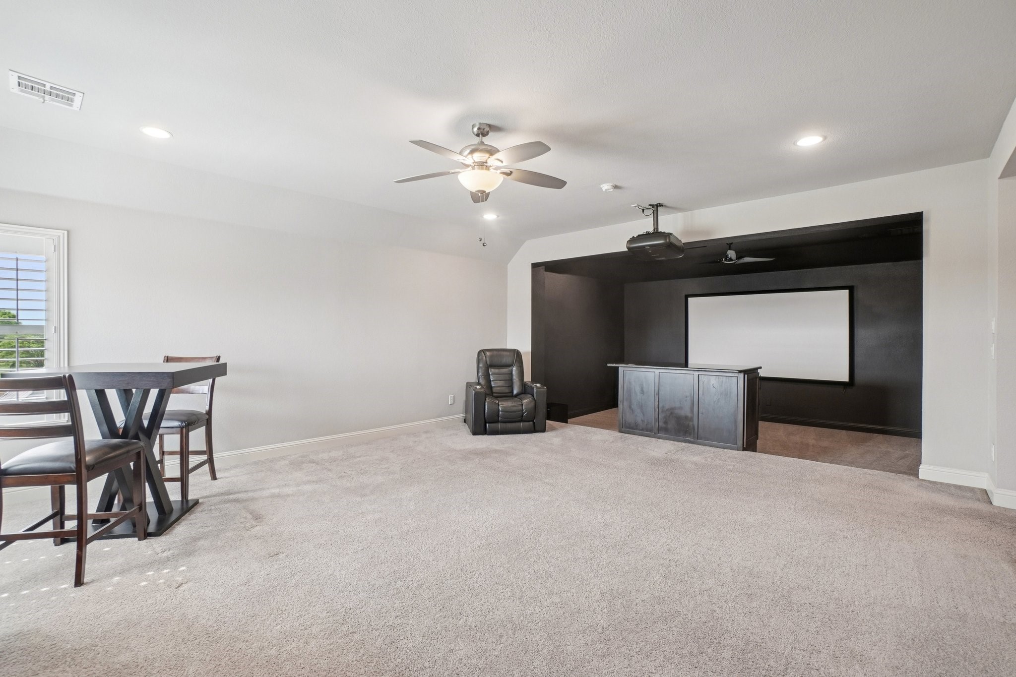 8230 Palmer Lane, Waxahachie, TX, 75167