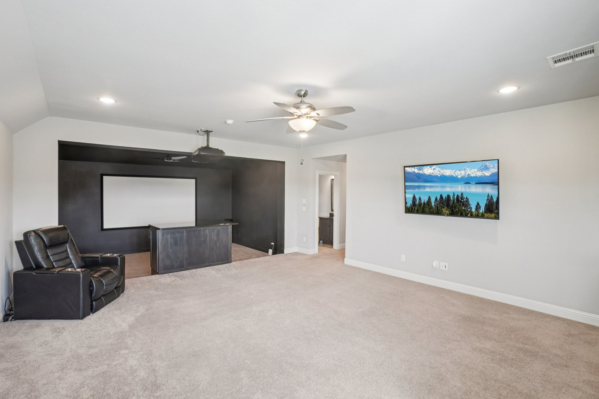 8230 Palmer Lane, Waxahachie, TX, 75167