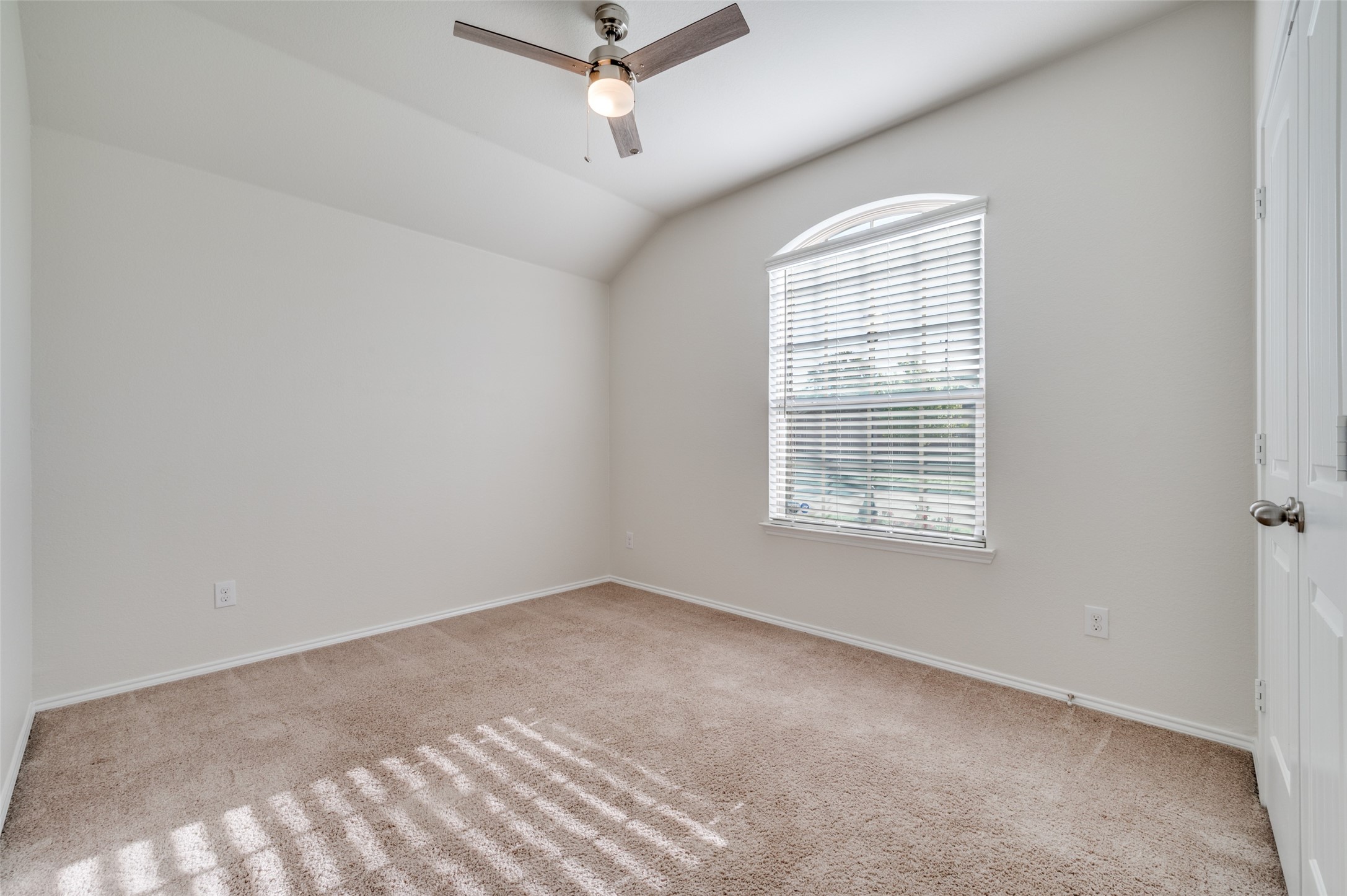 2070 Alamandine Avenue, Cross Roads, TX, 76227
