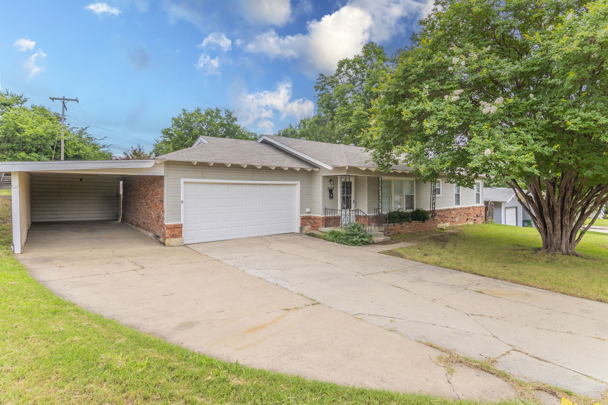 3128 Ray Drive, Haltom City, TX, 76117