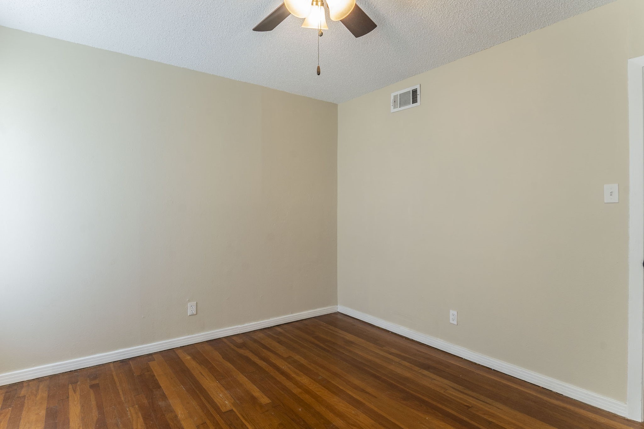 3128 Ray Drive, Haltom City, TX, 76117