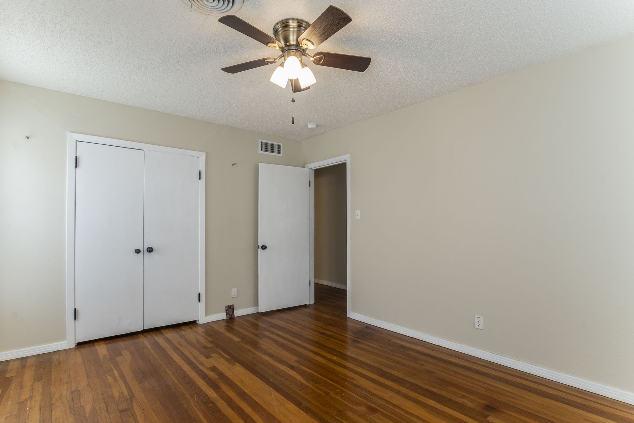 3128 Ray Drive, Haltom City, TX, 76117