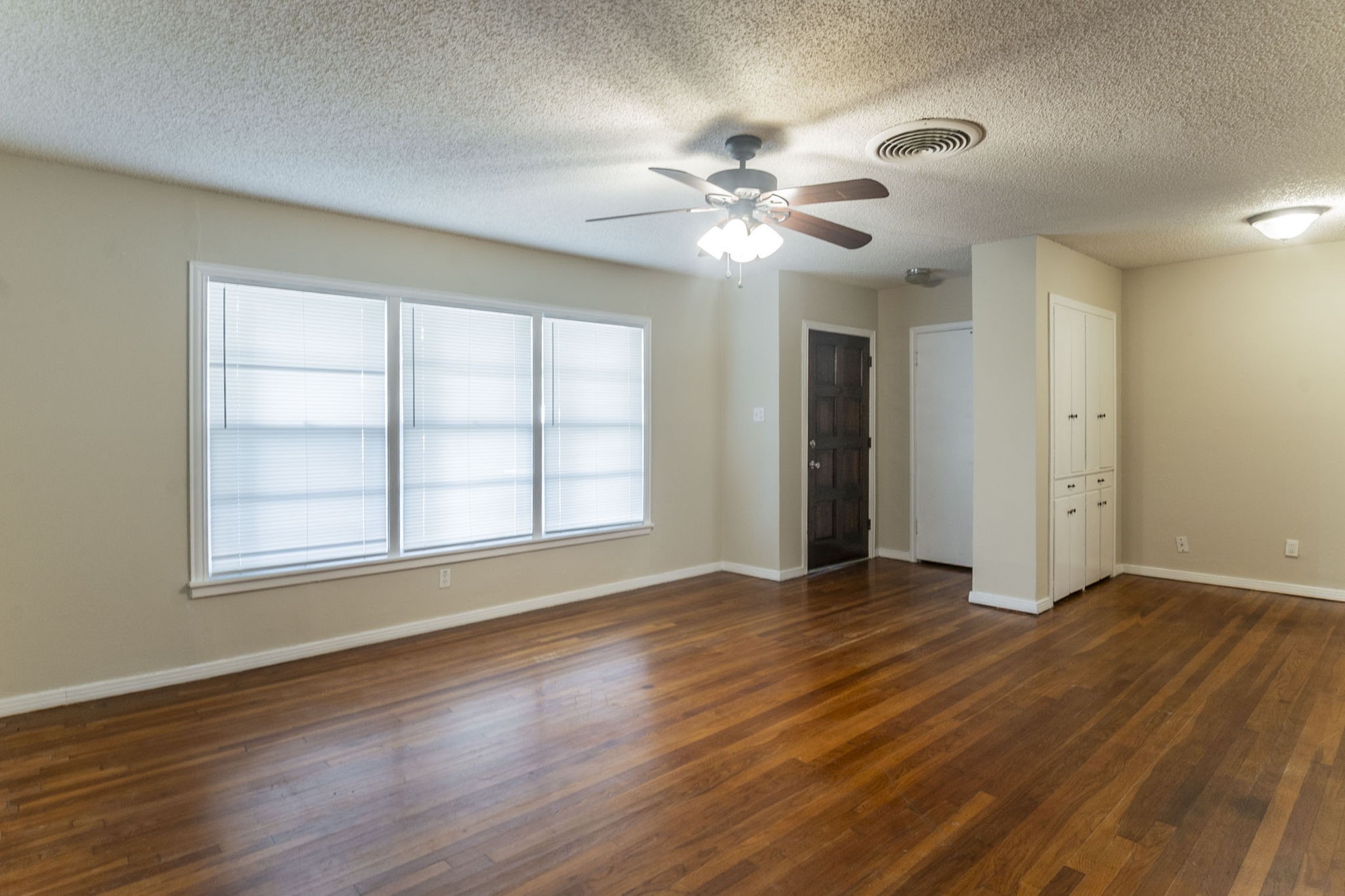 3128 Ray Drive, Haltom City, TX, 76117
