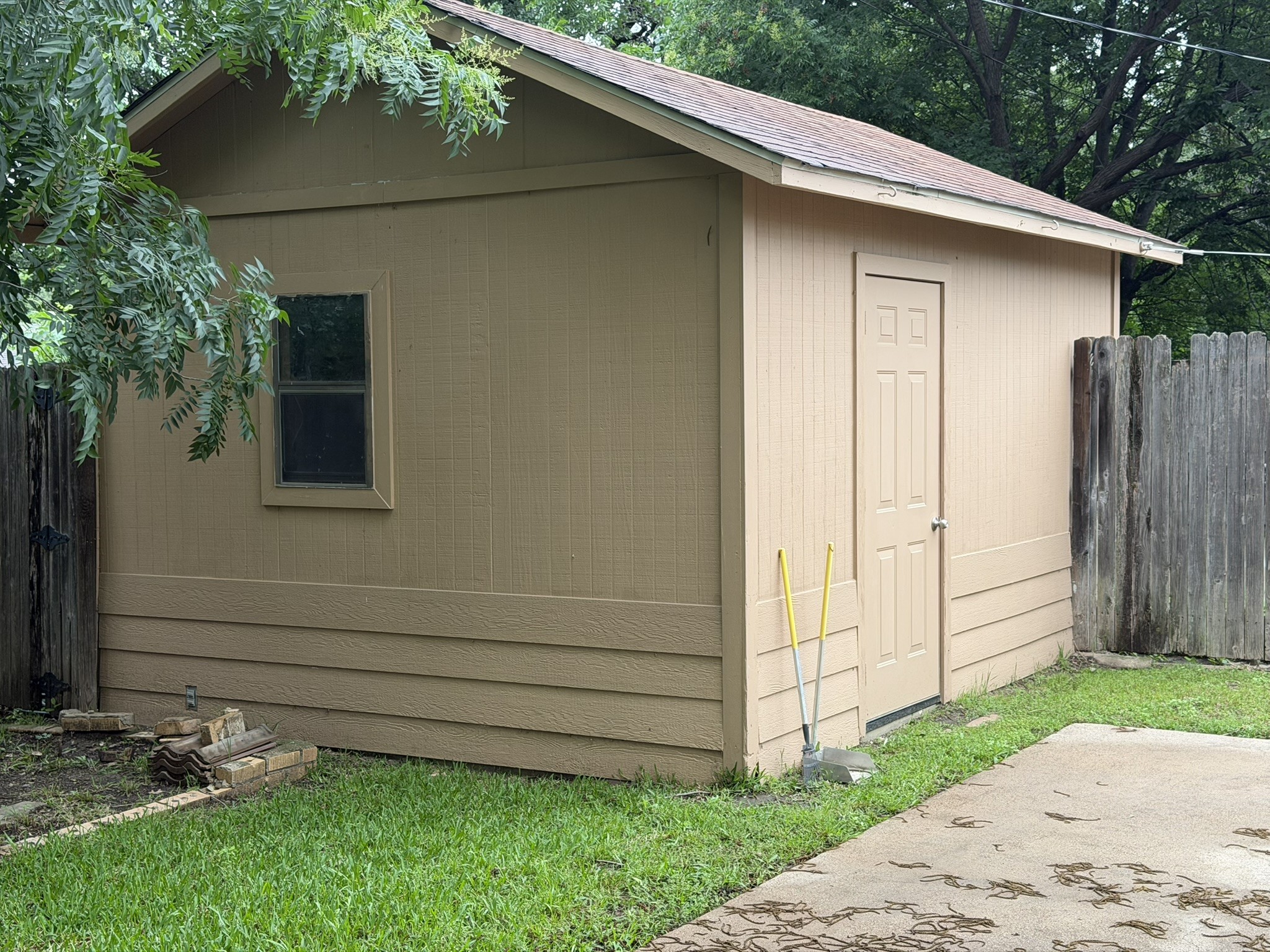 126 Sanders Place, Irving, TX, 75062