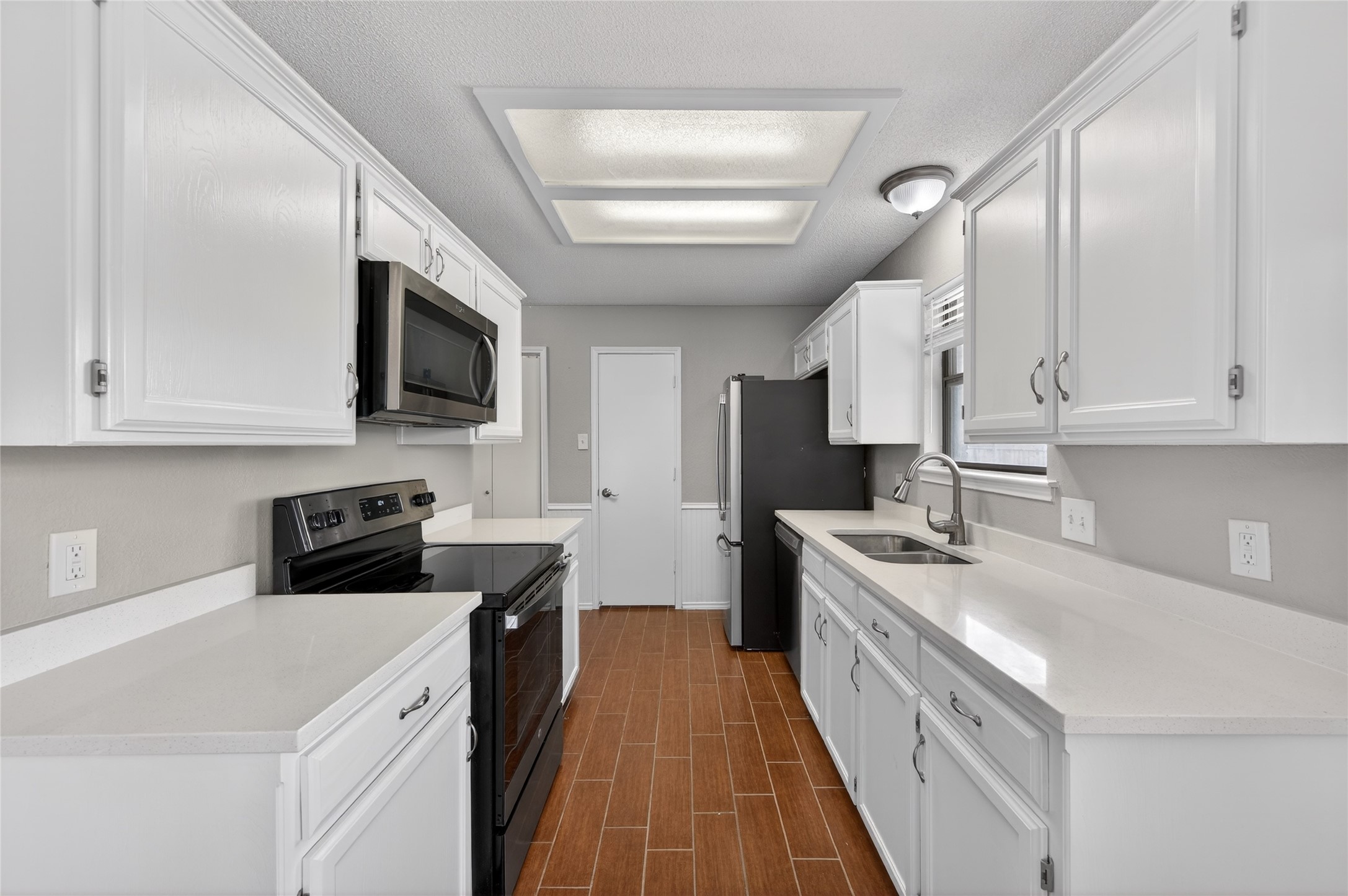 6637 Whitley Road, Watauga, TX, 76148