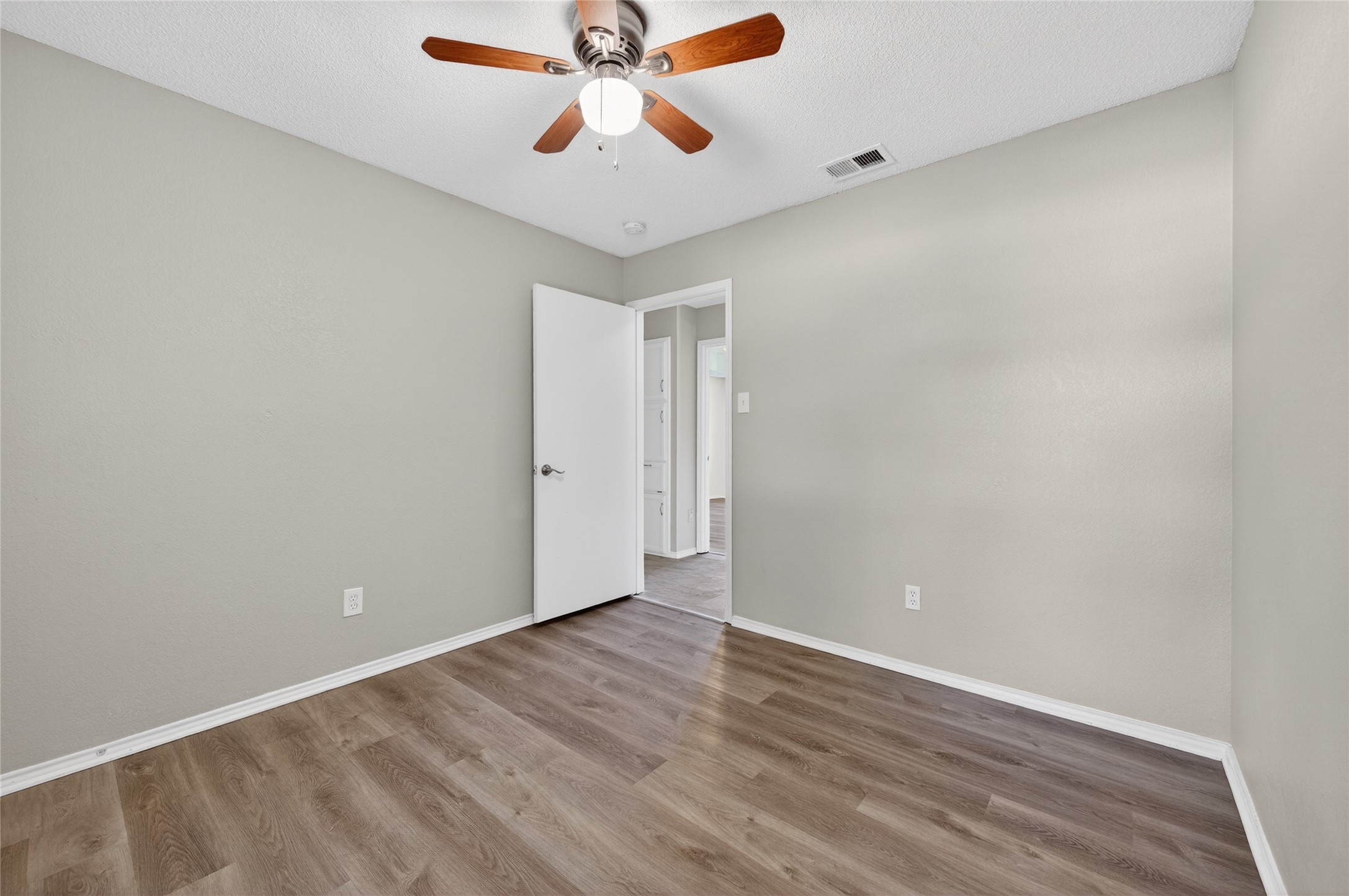 6637 Whitley Road, Watauga, TX, 76148