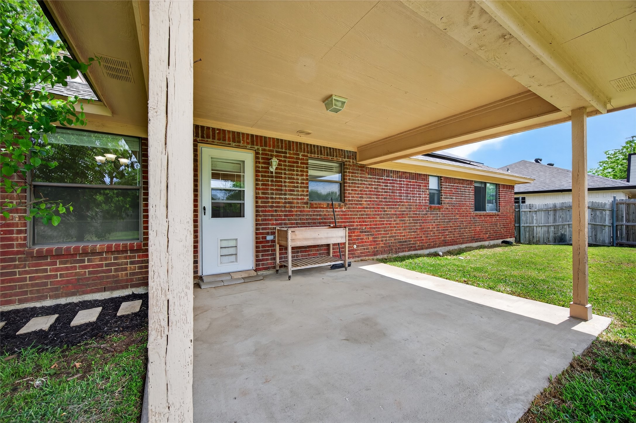 6637 Whitley Road, Watauga, TX, 76148