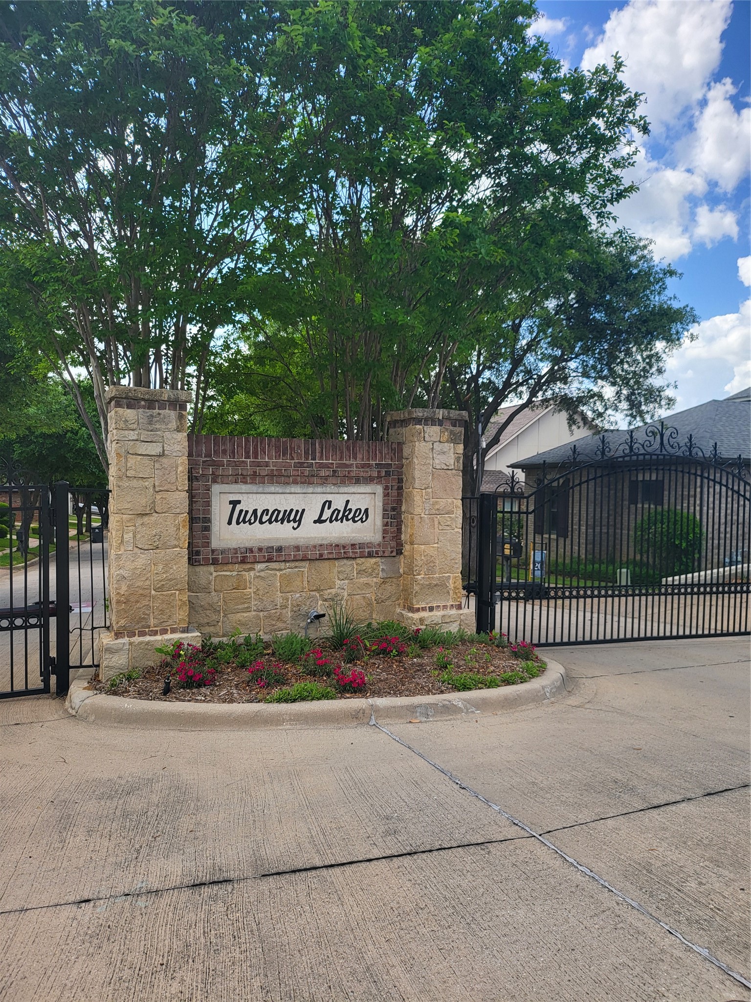 Property photo 03 of 6401 Vintage Lake Drive, Arlington, TX 76016 | MLS #21232240