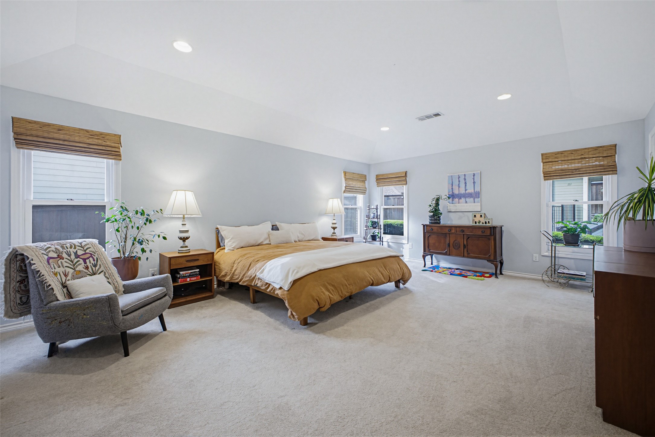 1123 Clermont Avenue, Dallas, TX, 75223