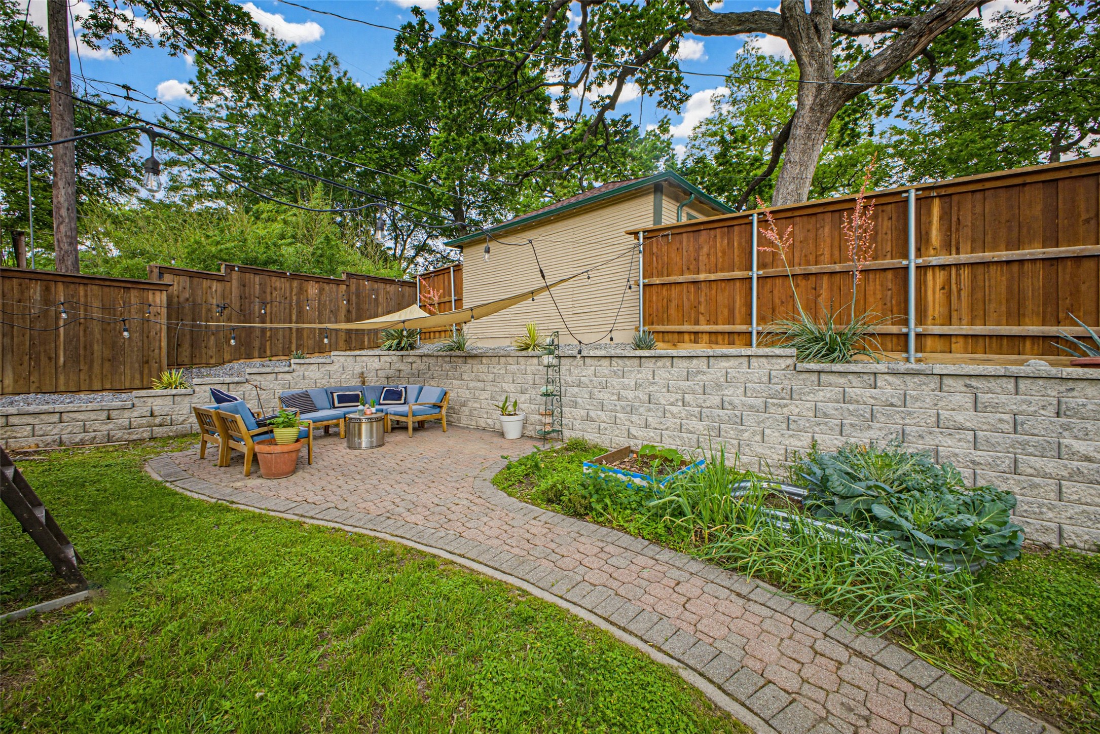 1123 Clermont Avenue, Dallas, TX, 75223