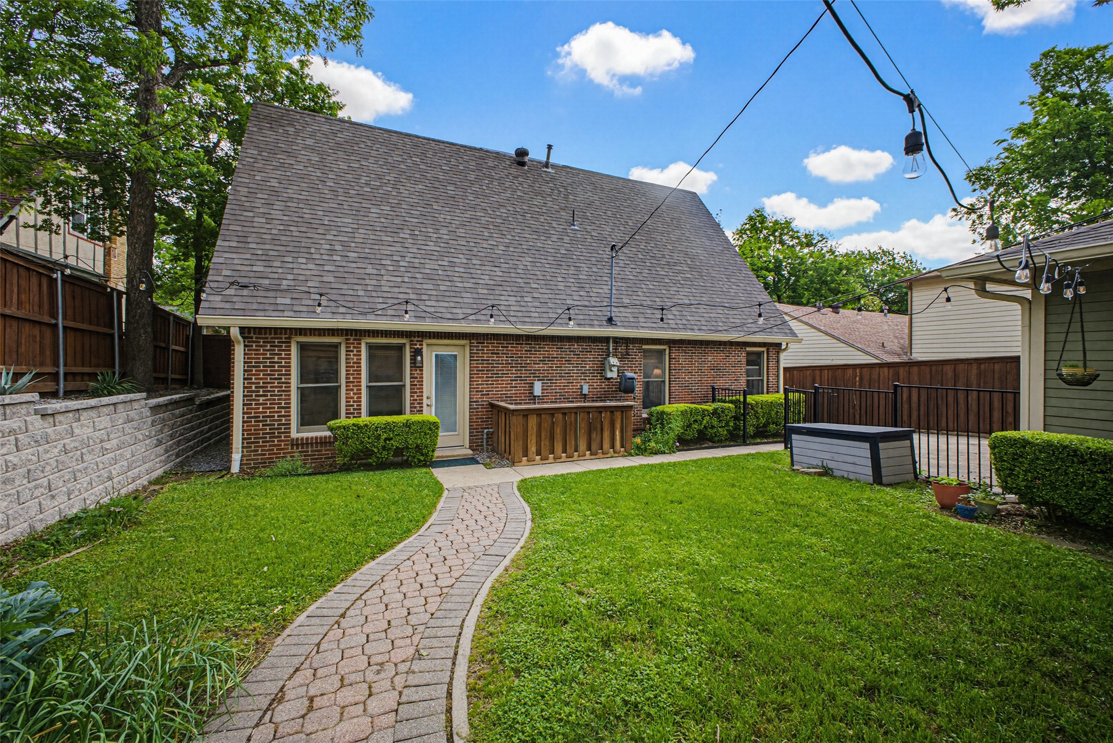 1123 Clermont Avenue, Dallas, TX, 75223