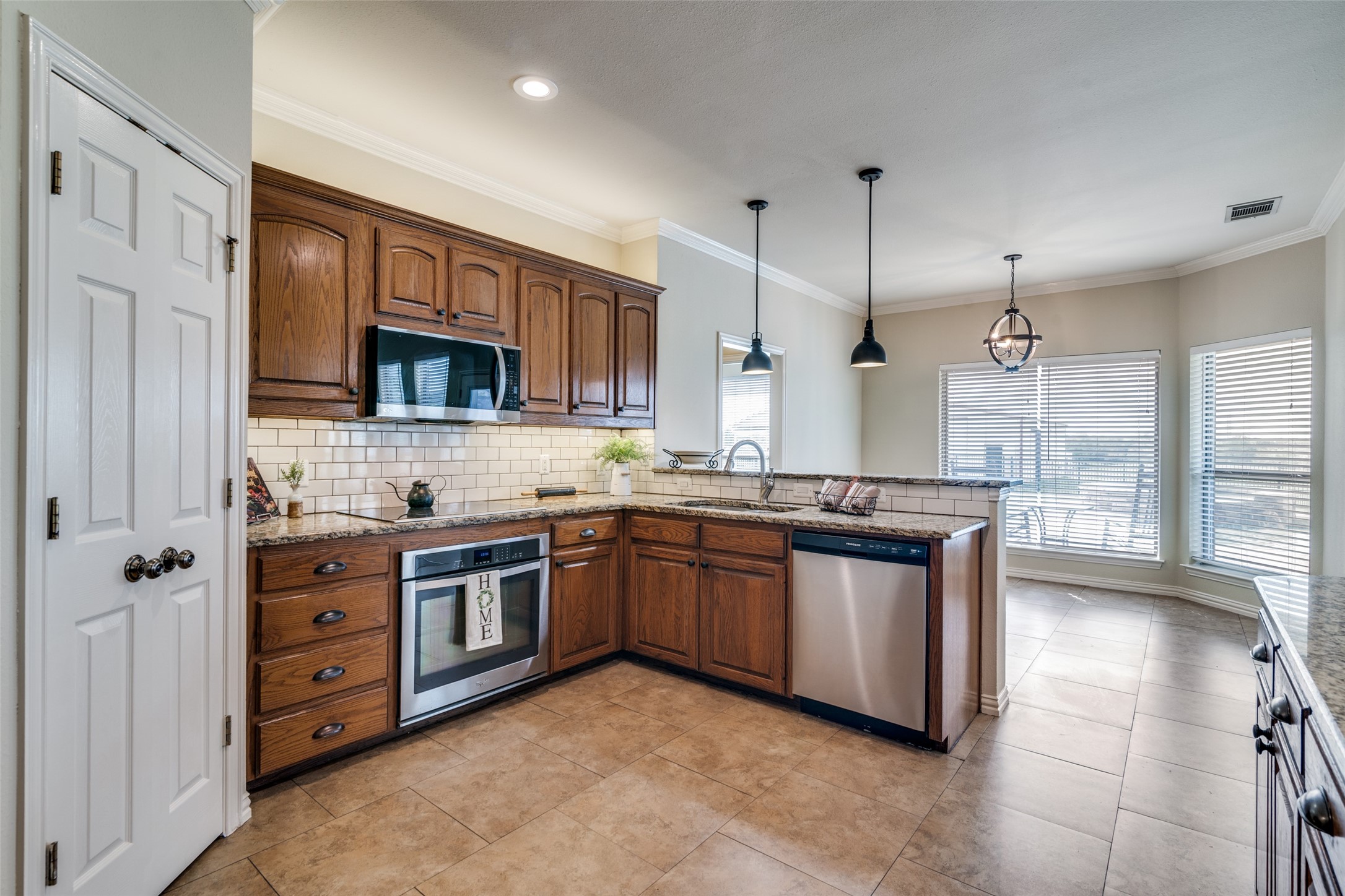 9798 Helms Trail, Forney, TX, 75126