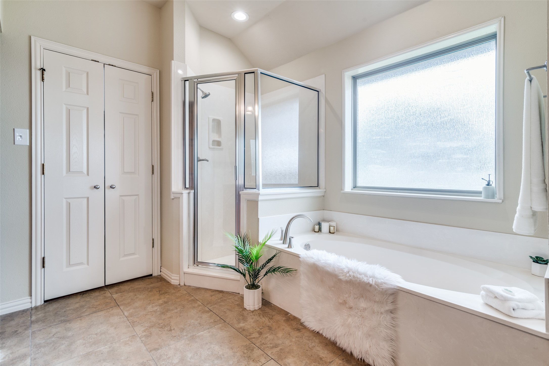 9798 Helms Trail, Forney, TX, 75126
