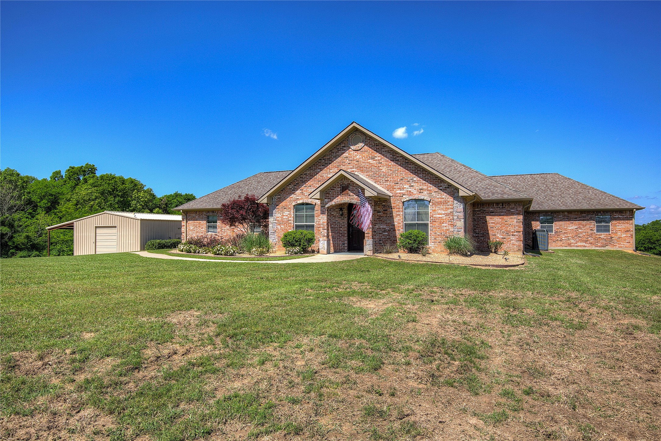 Property photo 02 of 690 County Road 3020 Mount, Vernon, TX 75457 | MLS #21233120