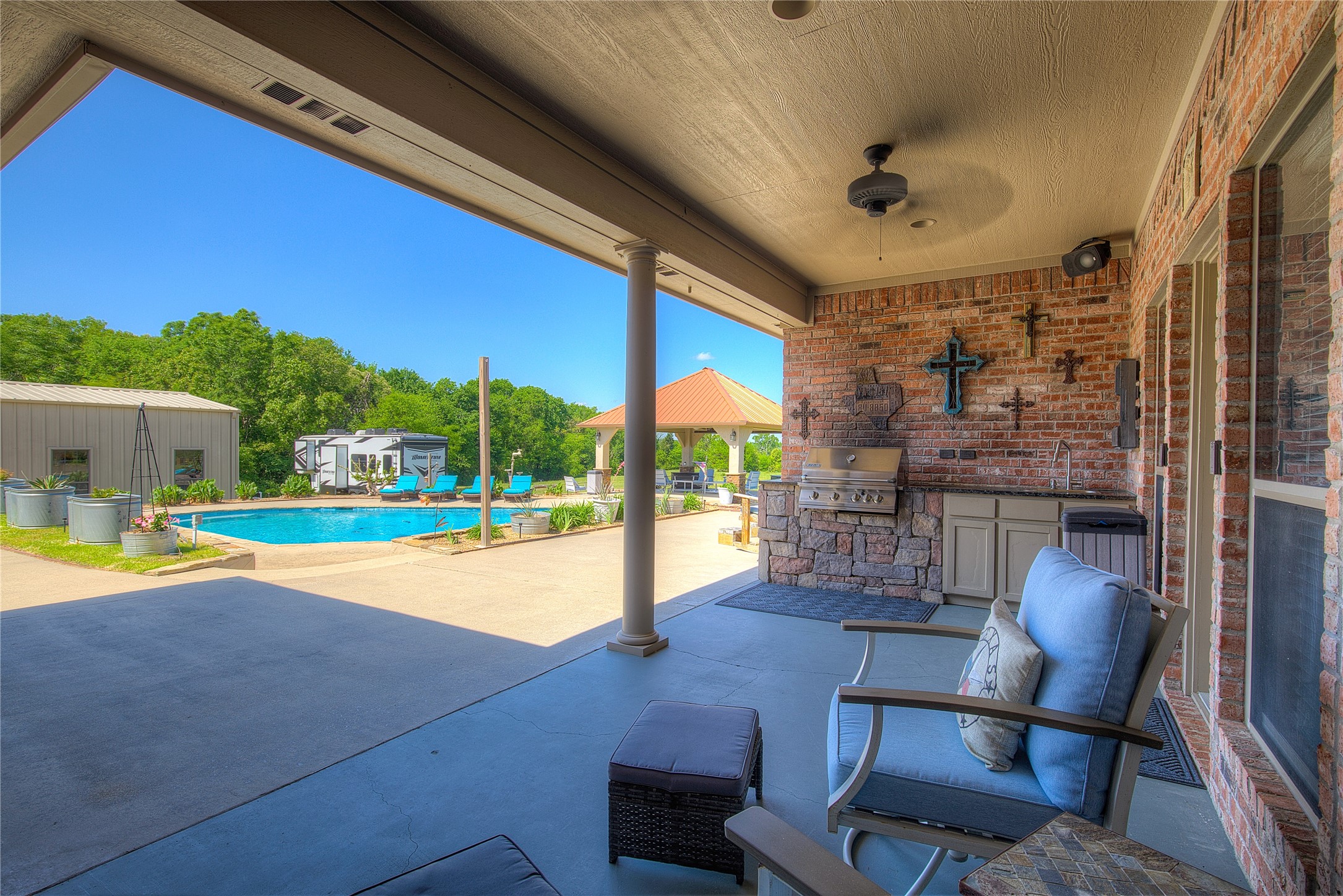 690 County Road 3020, Mount Vernon, TX, 75457