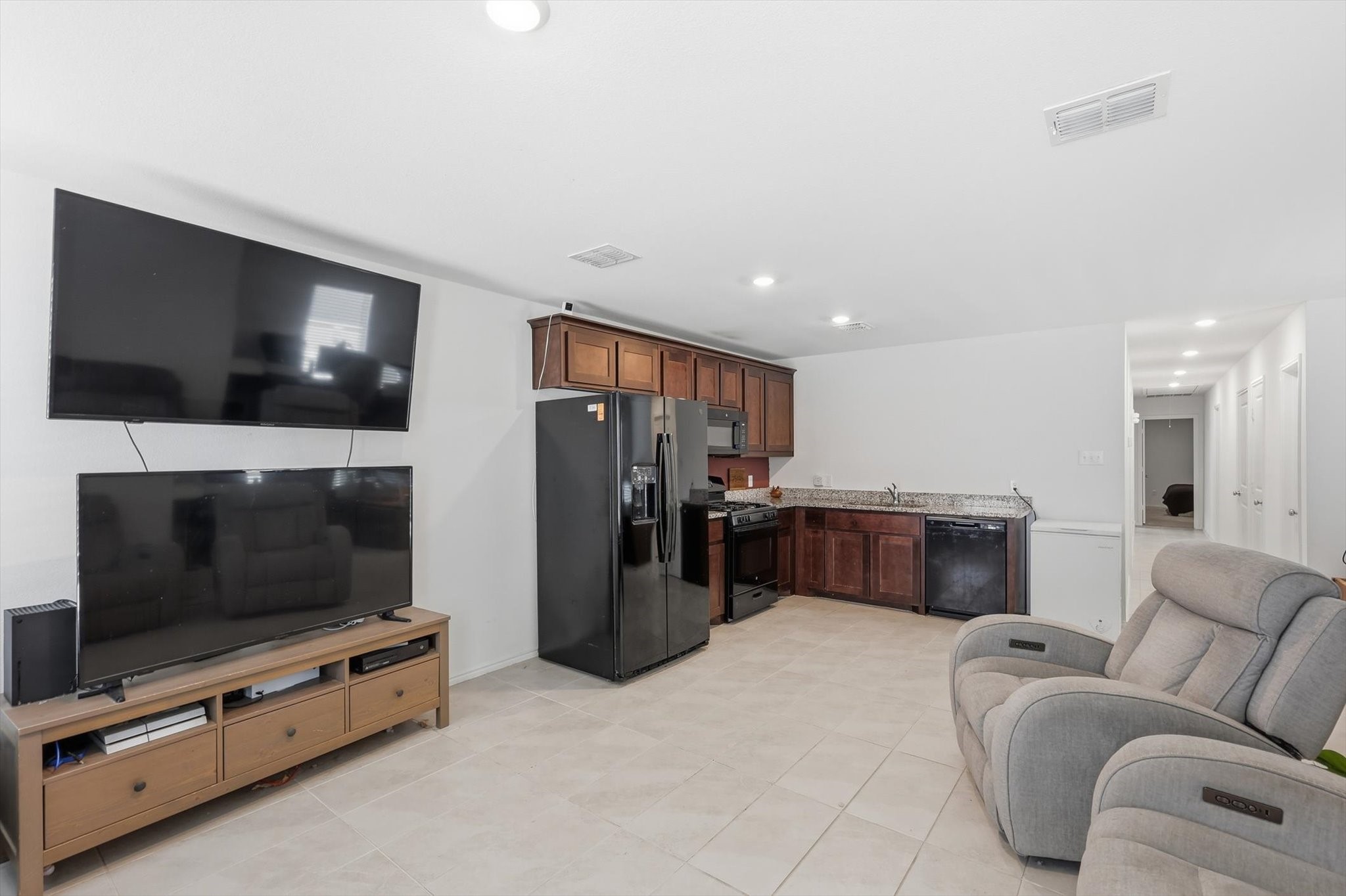 454 Eagle Wind Way, Ferris, TX, 75125