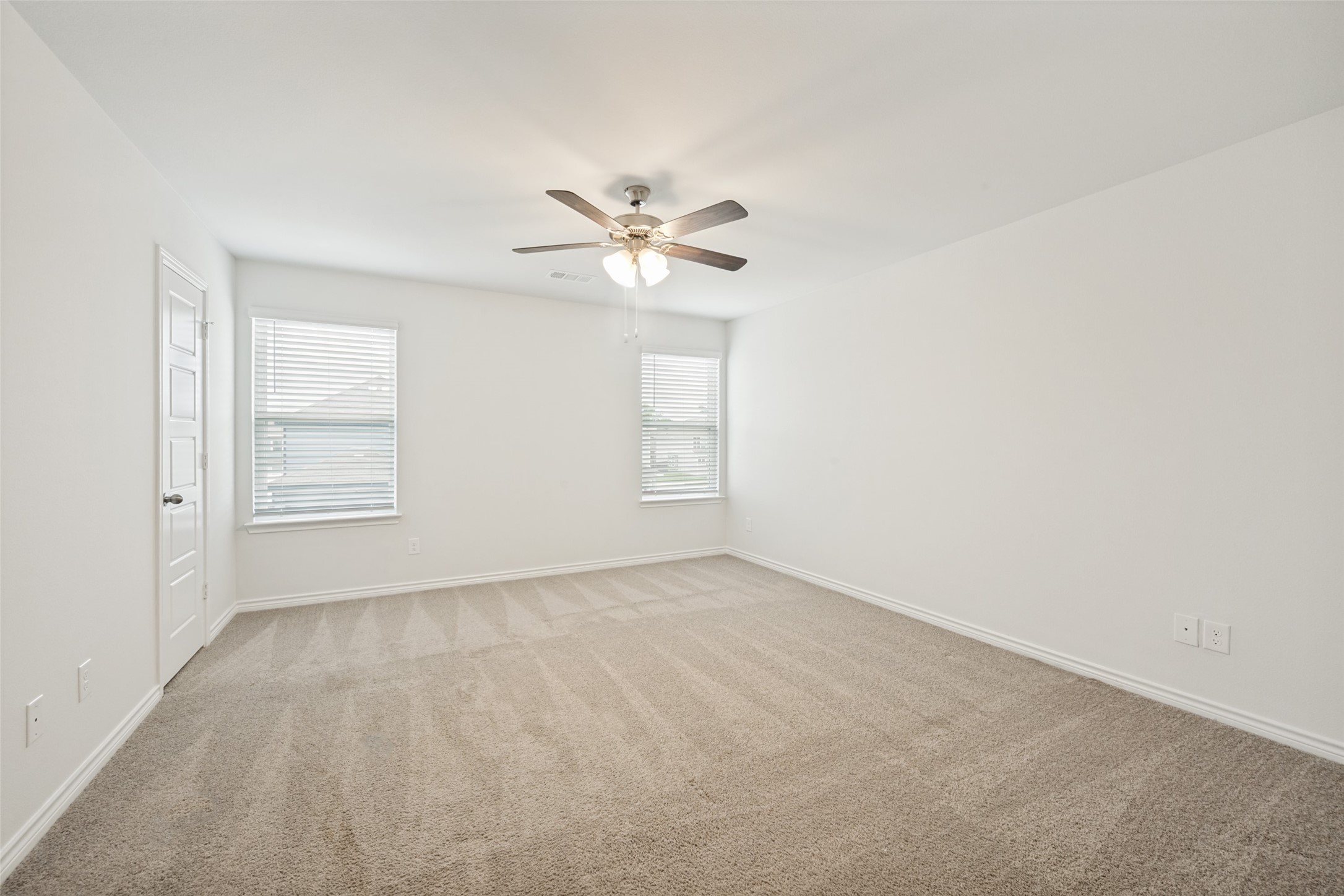 5569 Willamette Drive, Fort Worth, TX, 76119