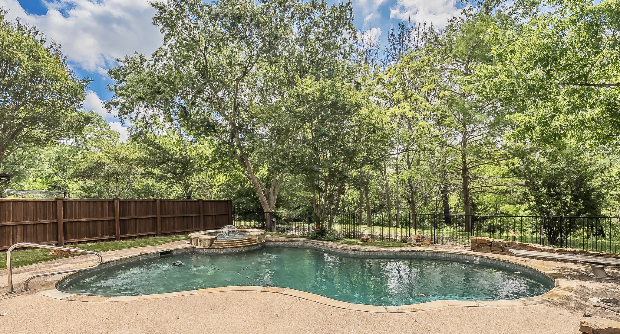 18512 Highland Creek Lane, Dallas, TX, 75252