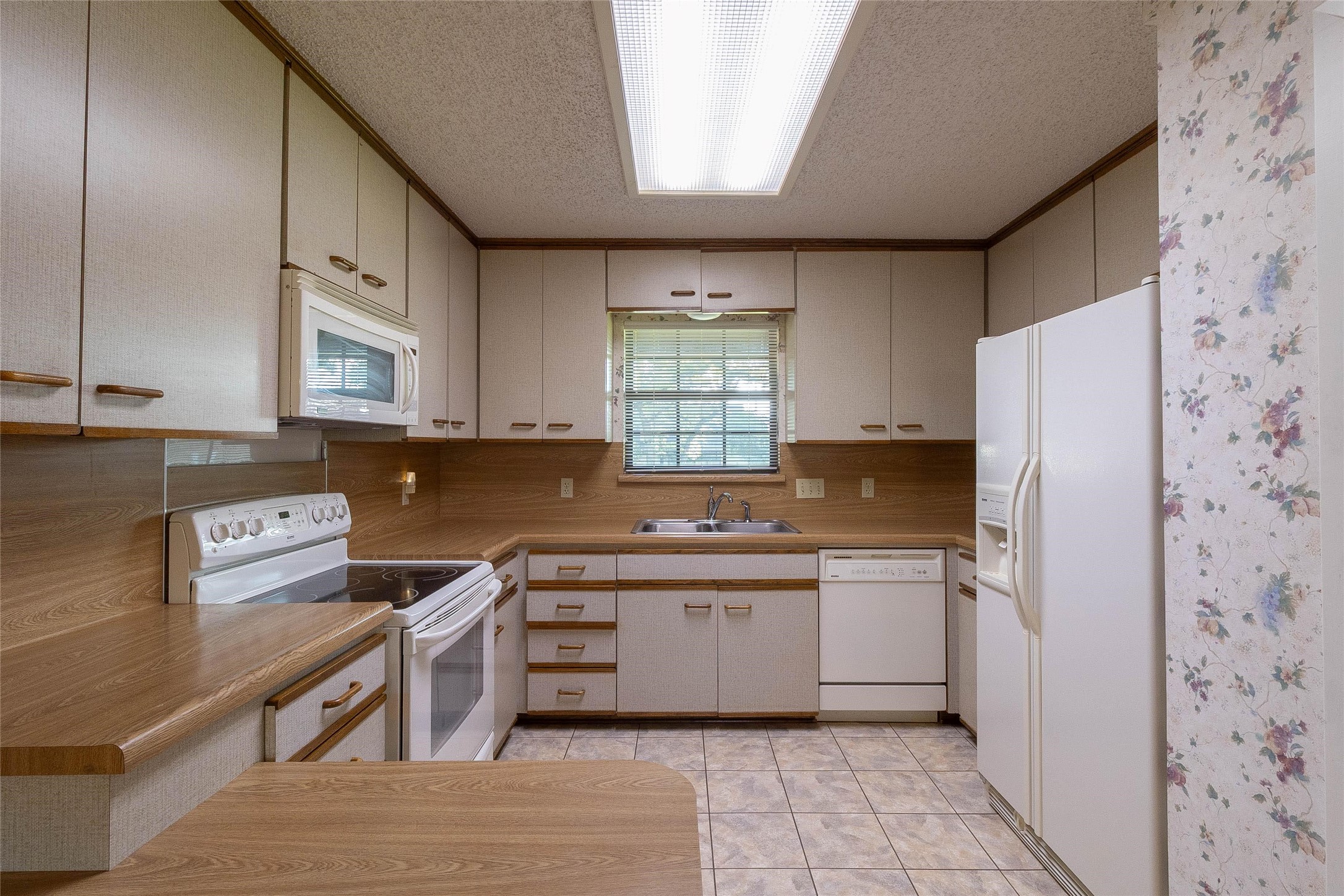 3065 Summit Drive, Belton, TX, 76513