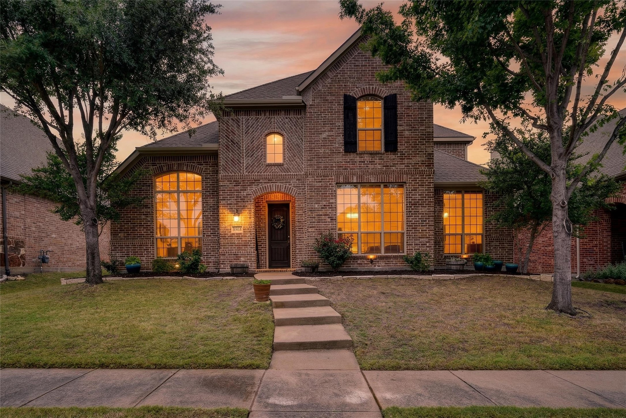 Property photo 01 of 3505 Meadow Bluff Lane, Sachse, TX 75048 | MLS #21234057