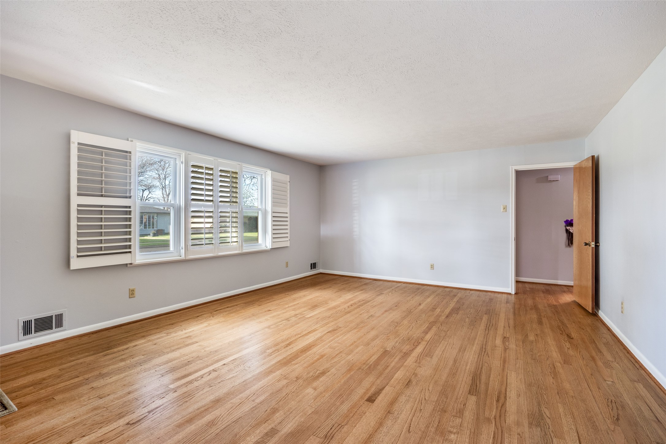 3019 Sharpview Lane, Dallas, TX, 75228