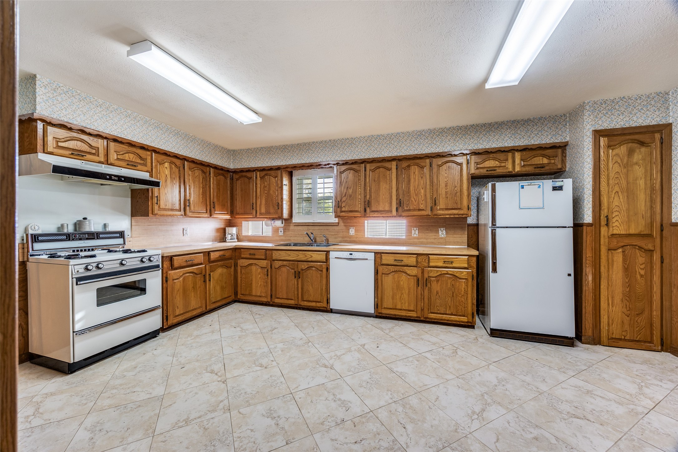3019 Sharpview Lane, Dallas, TX, 75228