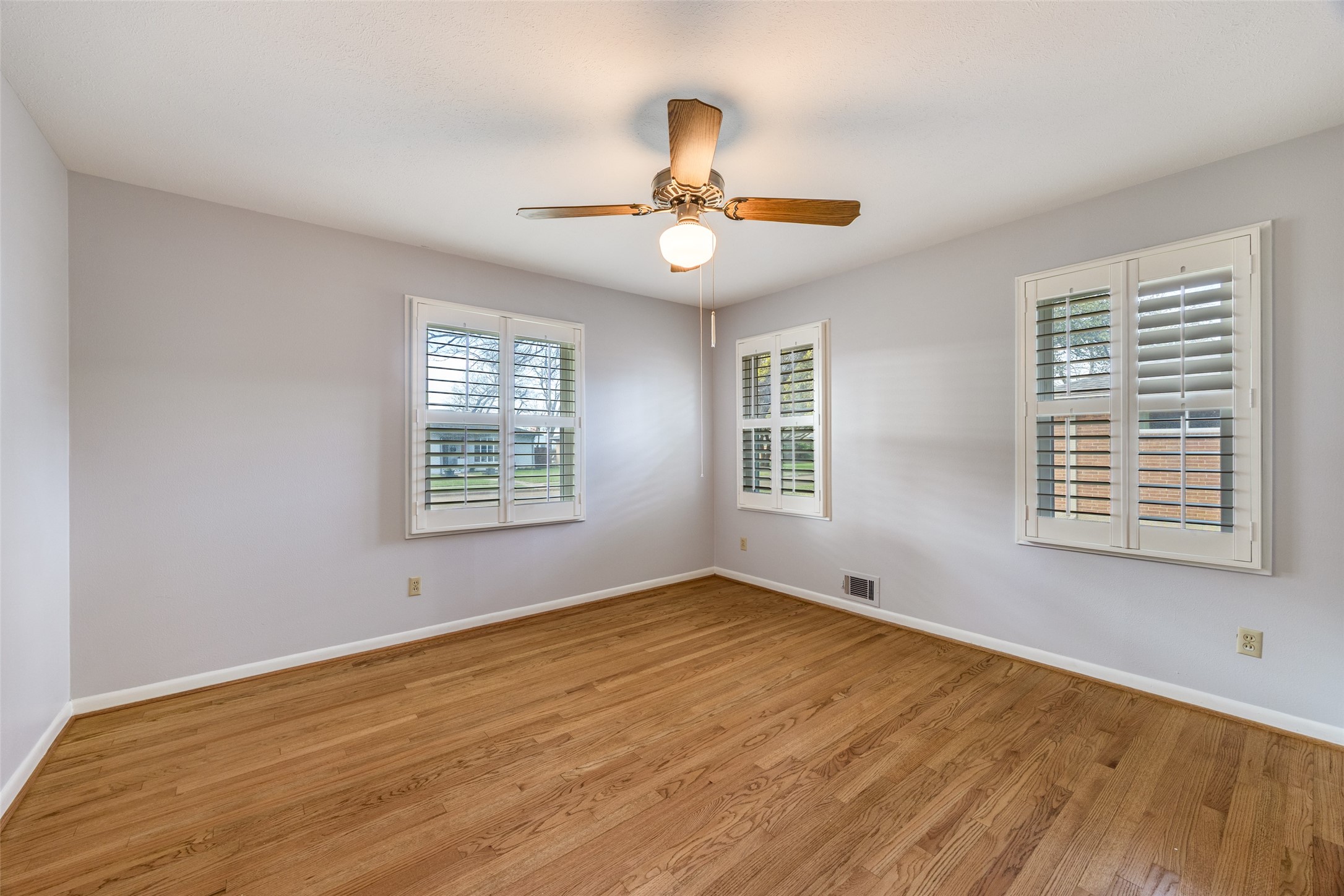 3019 Sharpview Lane, Dallas, TX, 75228