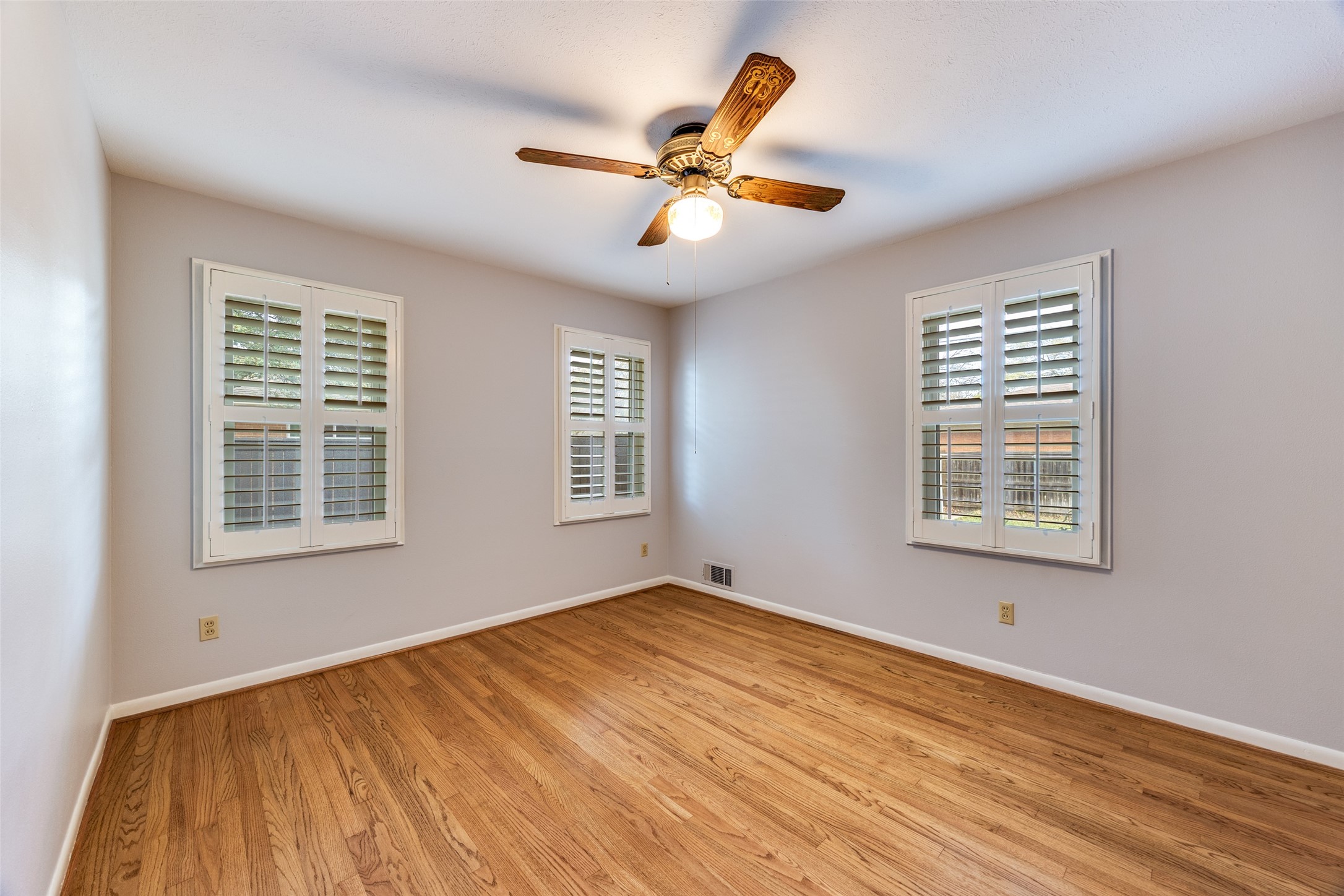 3019 Sharpview Lane, Dallas, TX, 75228
