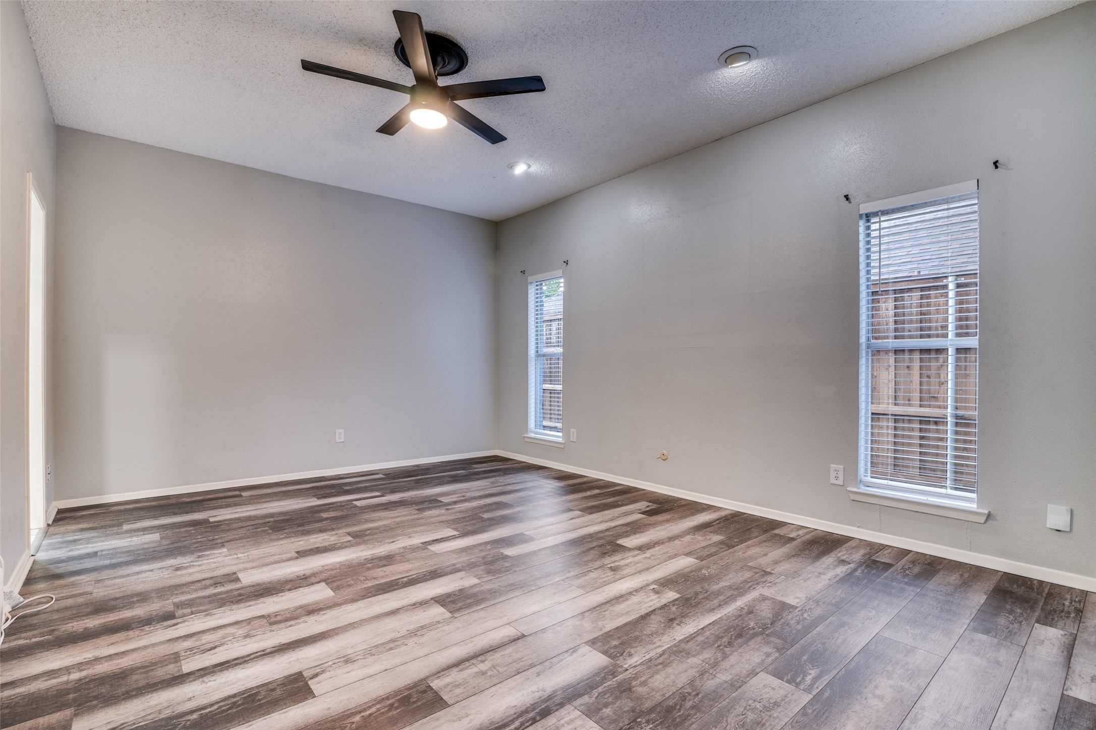 411 Fireside Drive, Richardson, TX, 75081
