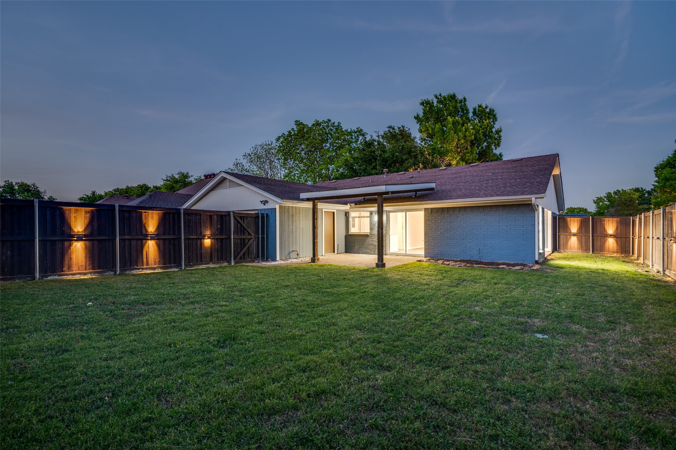 411 Fireside Drive, Richardson, TX, 75081
